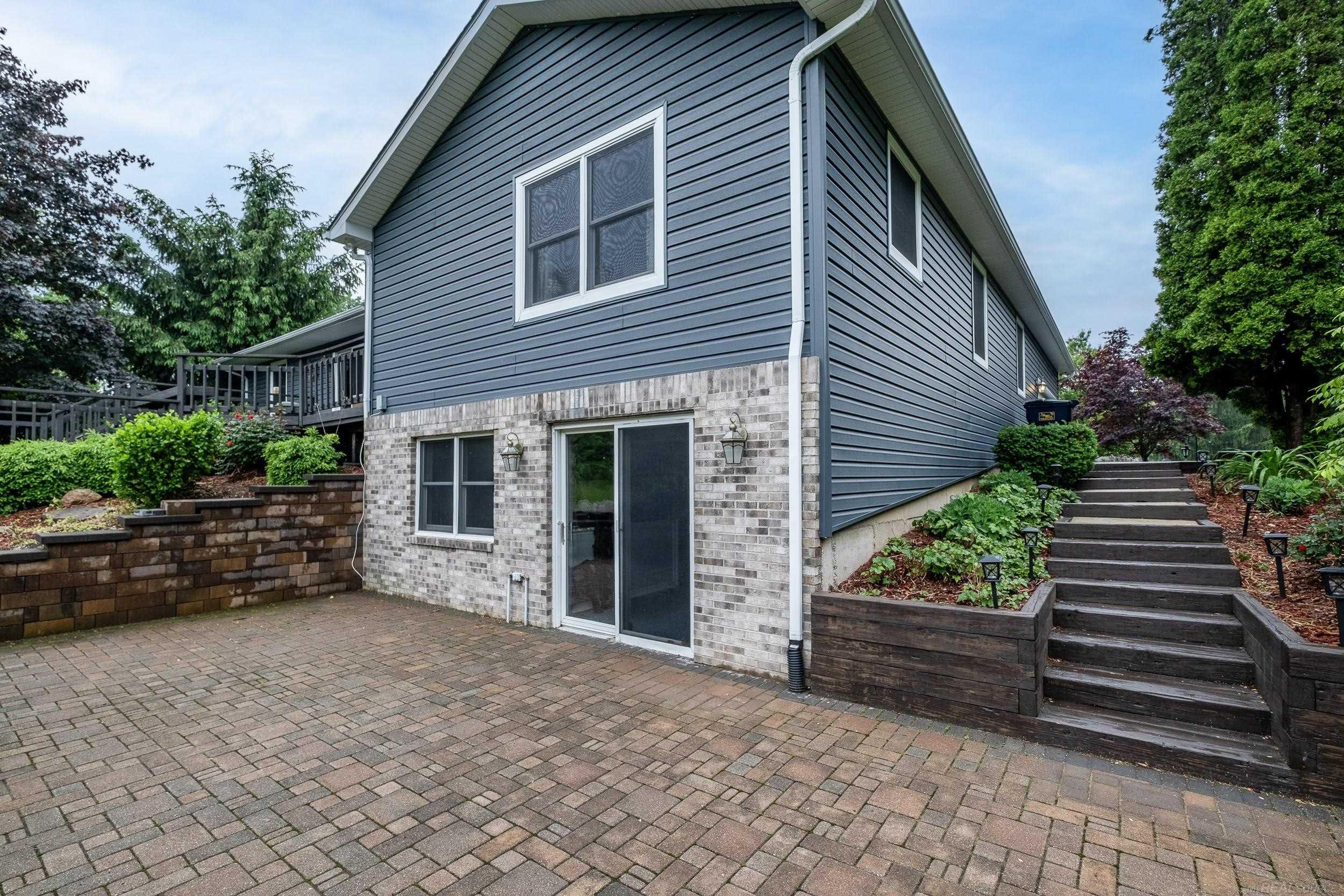 2126 Hartwick Lane