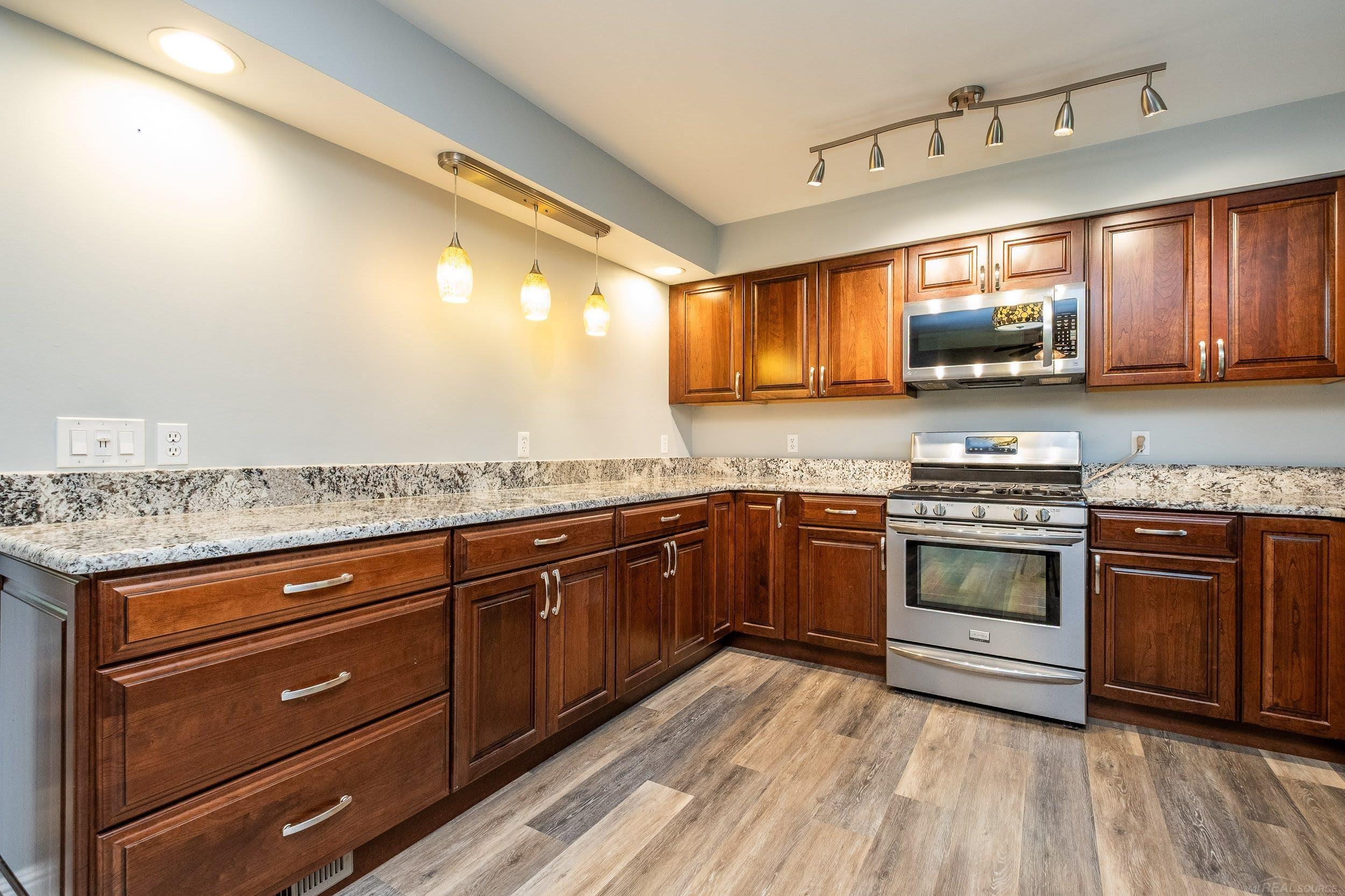 2126 Hartwick Lane