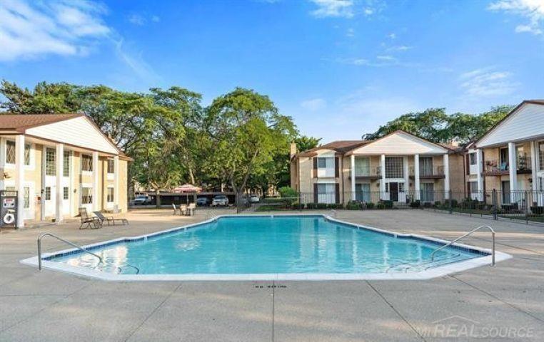 29216 Gloede Drive # M5