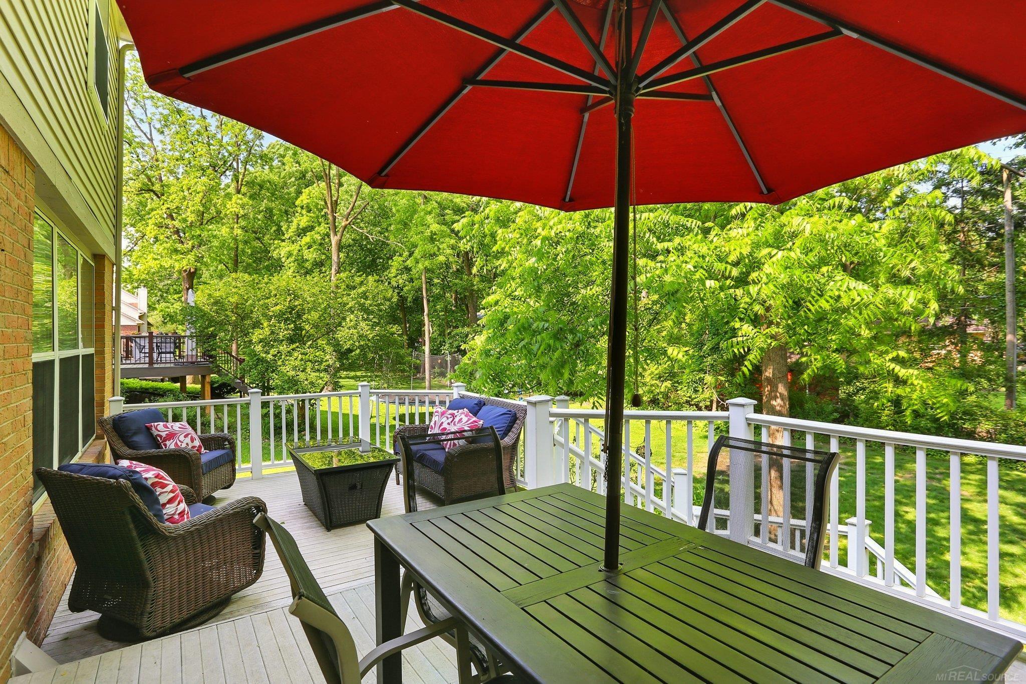 2729 Long Meadow Lane