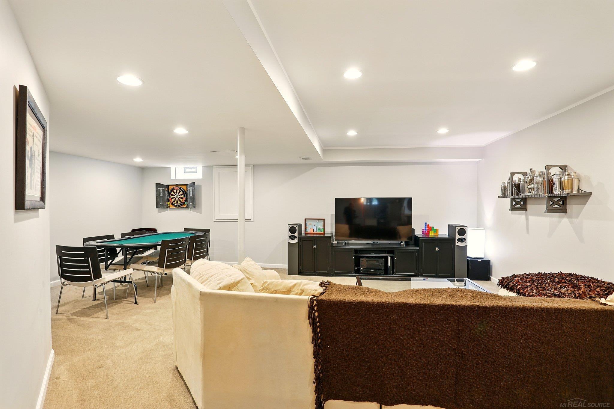 2729 Long Meadow Lane