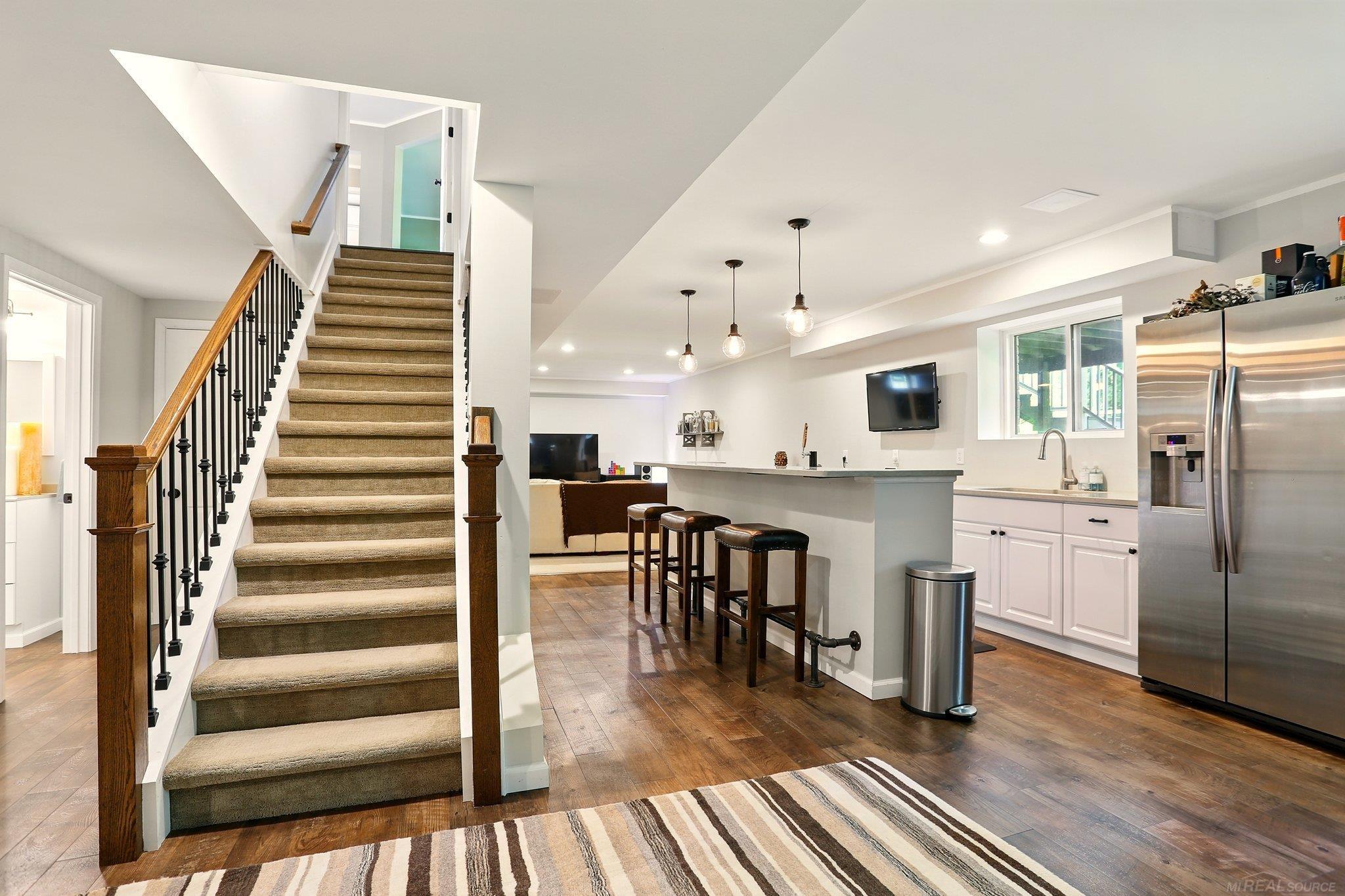 2729 Long Meadow Lane