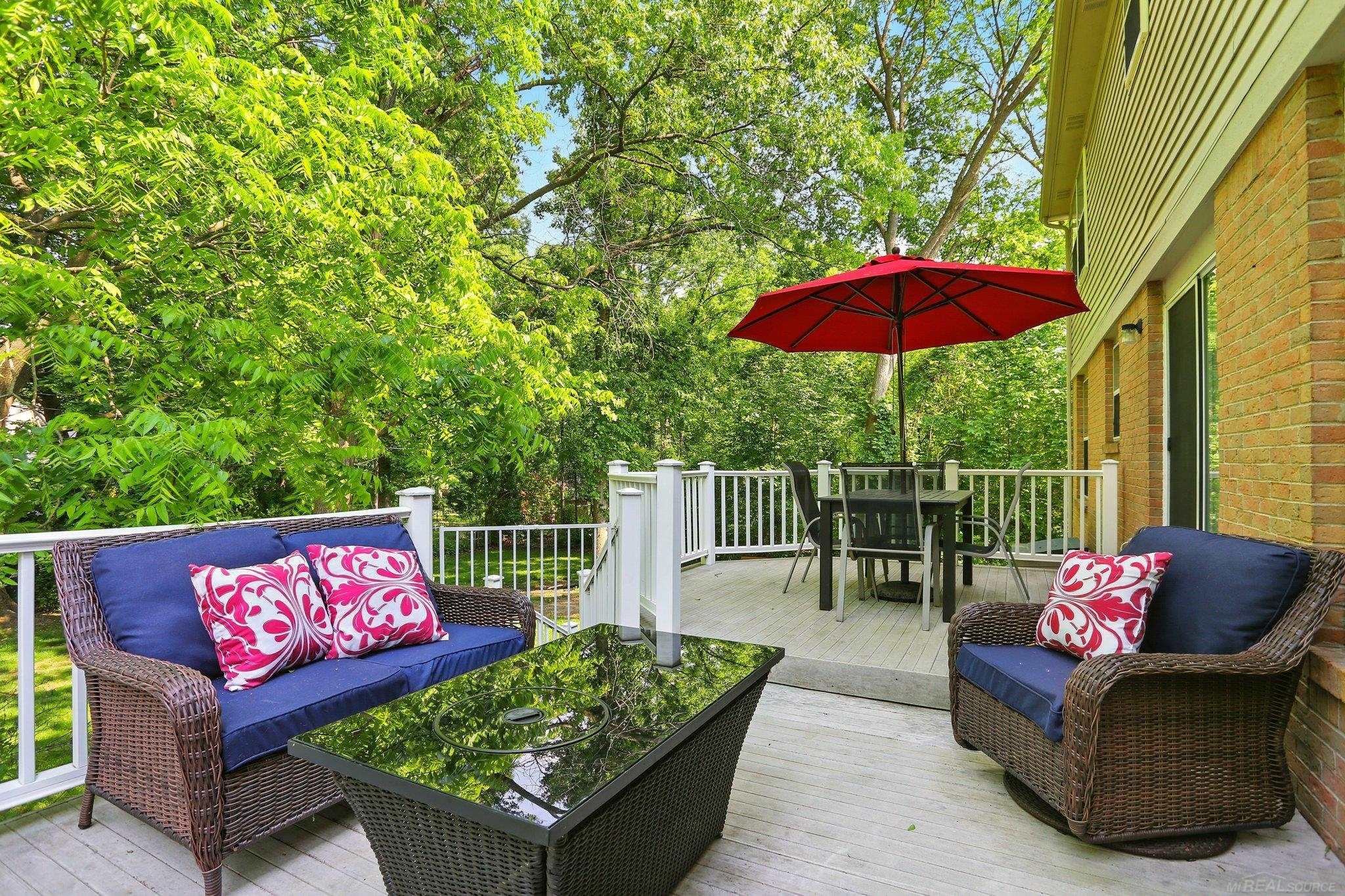 2729 Long Meadow Lane