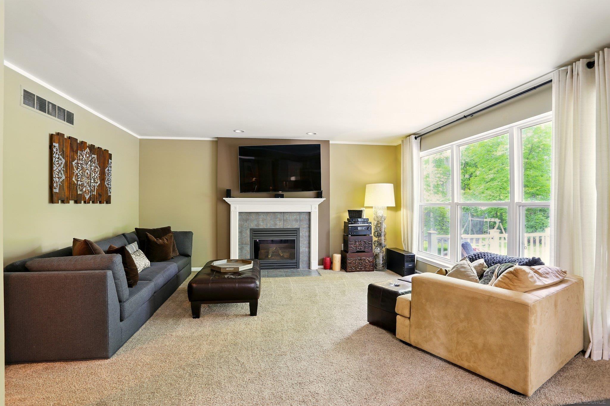 2729 Long Meadow Lane