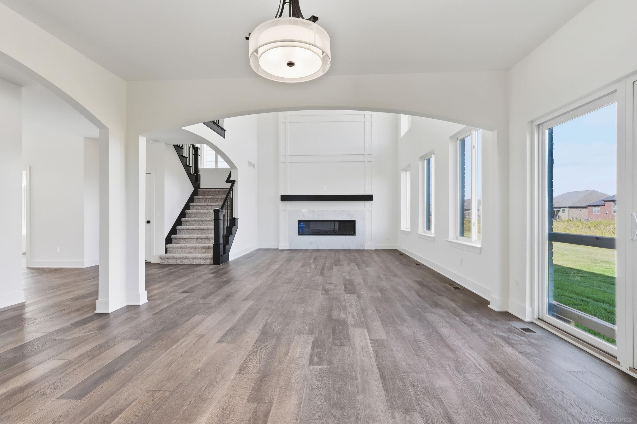 49224 Peacock Lane