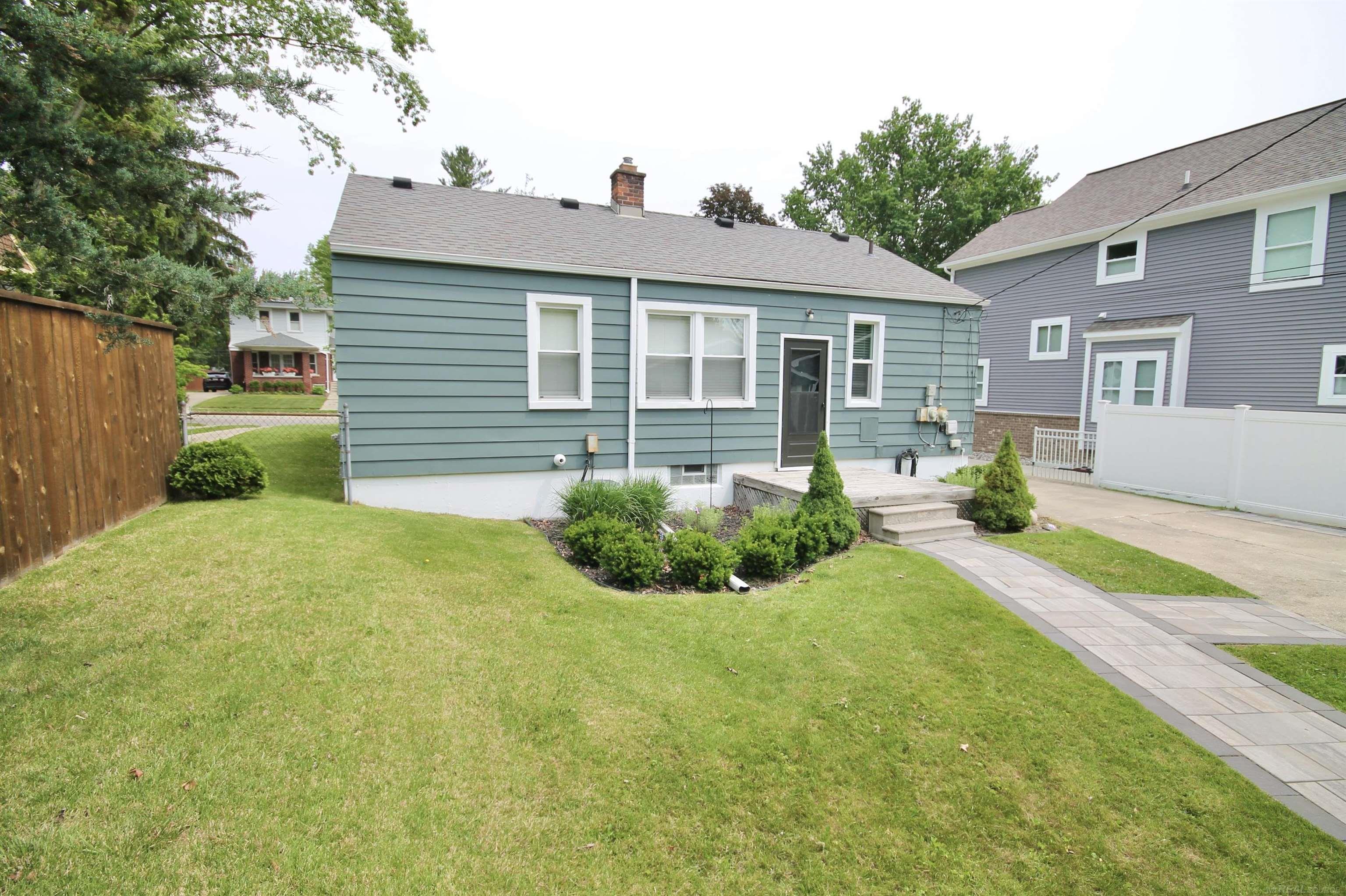 311 Royal Ave Avenue