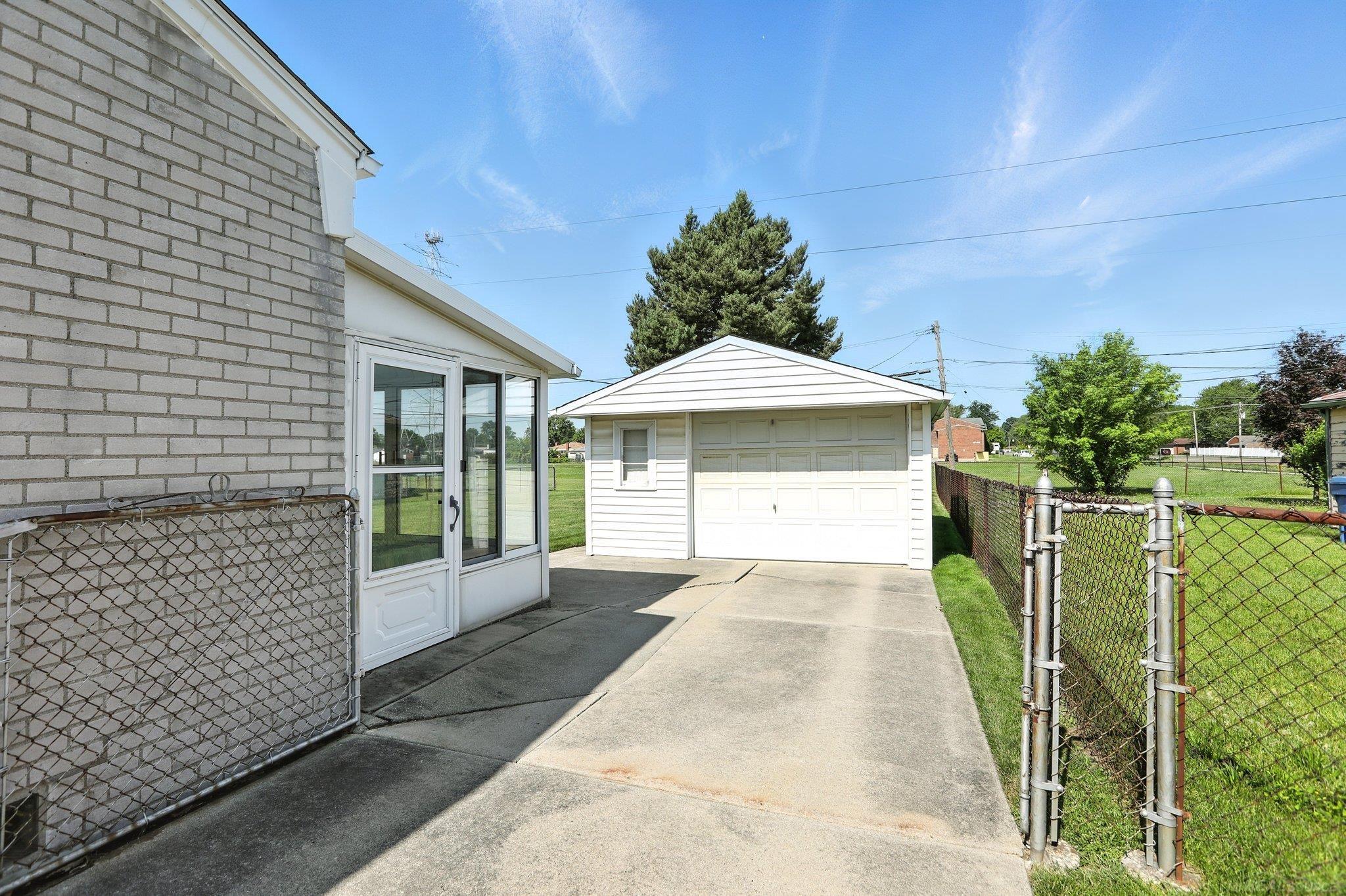 30955 Iroquois Drive