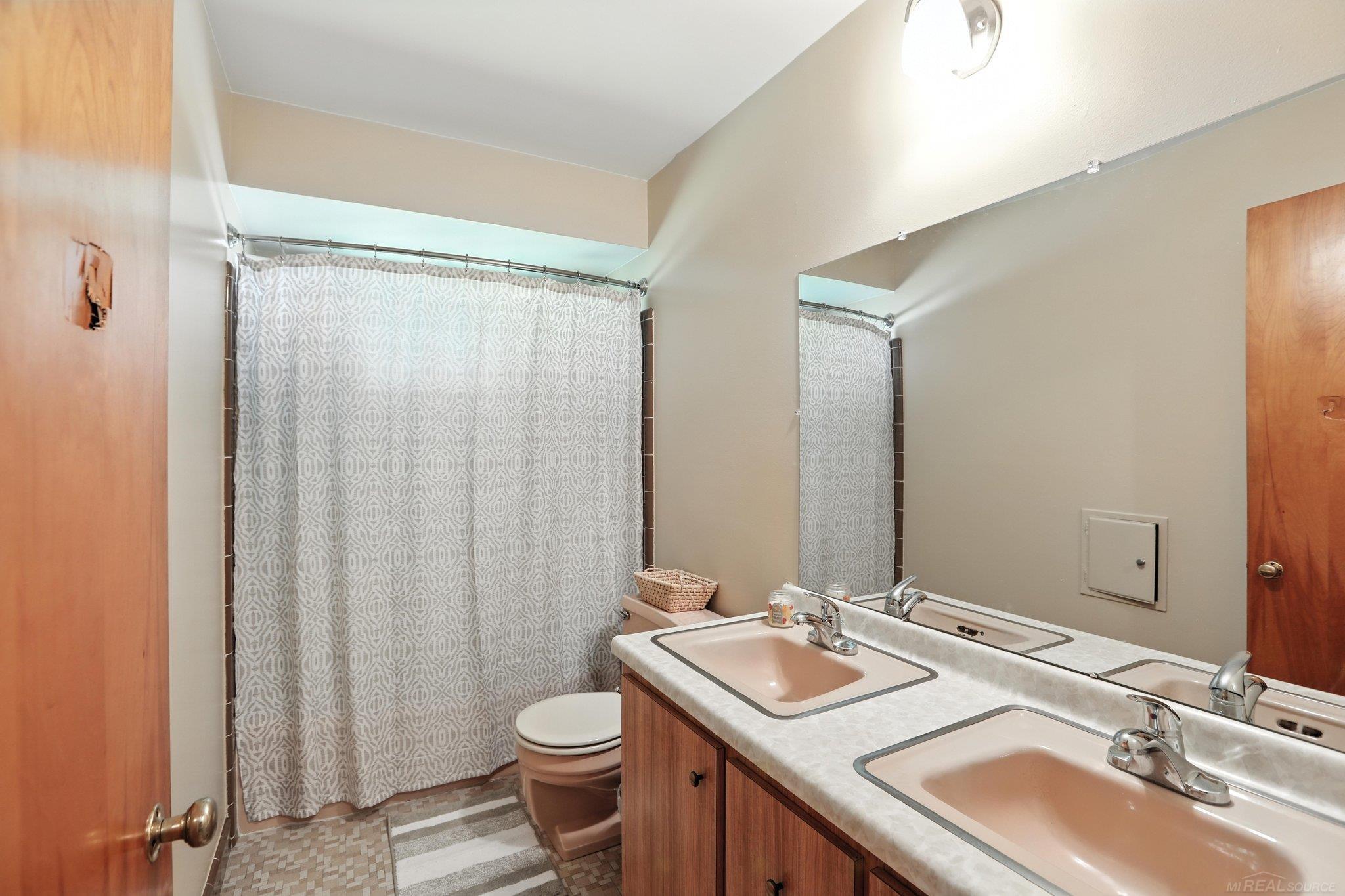 30955 Iroquois Drive