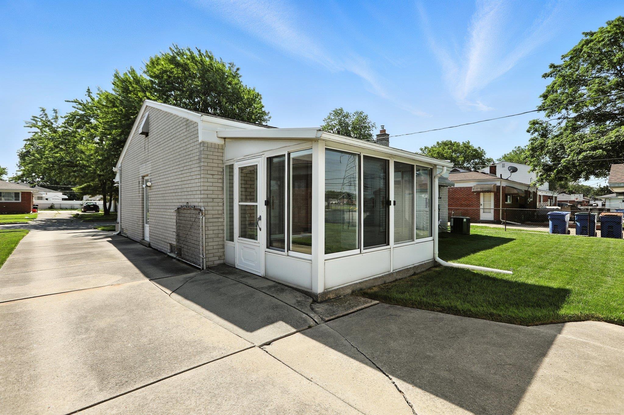 30955 Iroquois Drive