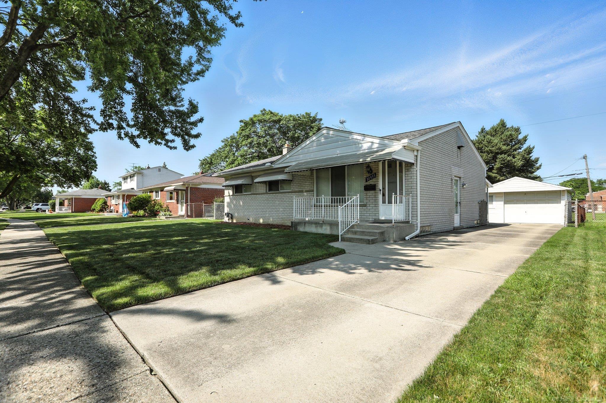 30955 Iroquois Drive