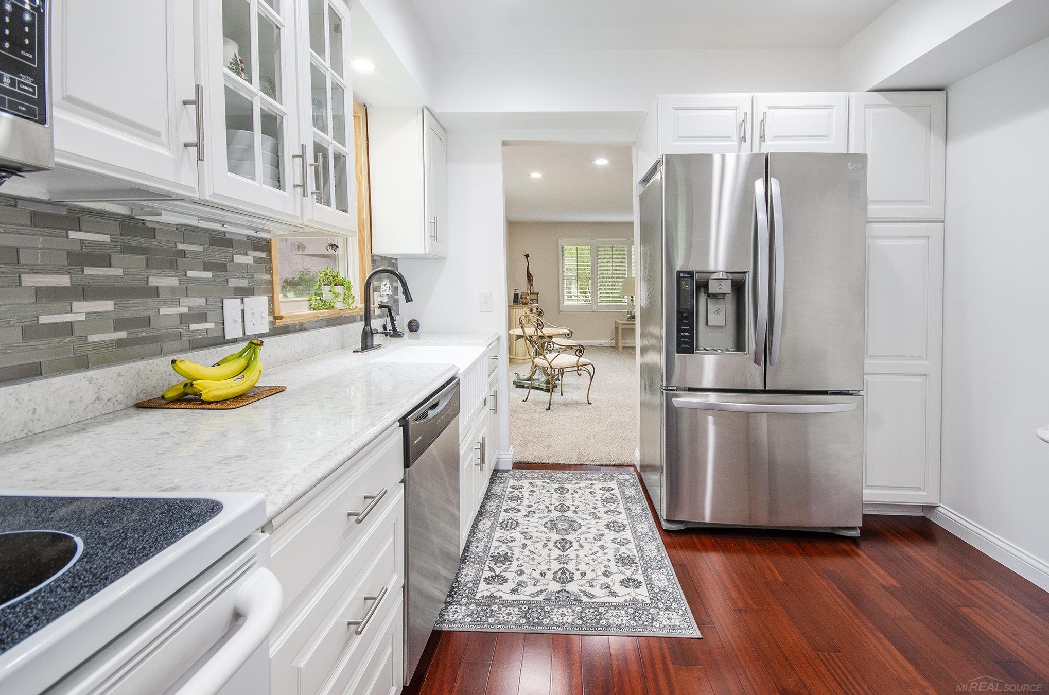 3545 Holland Park Lane