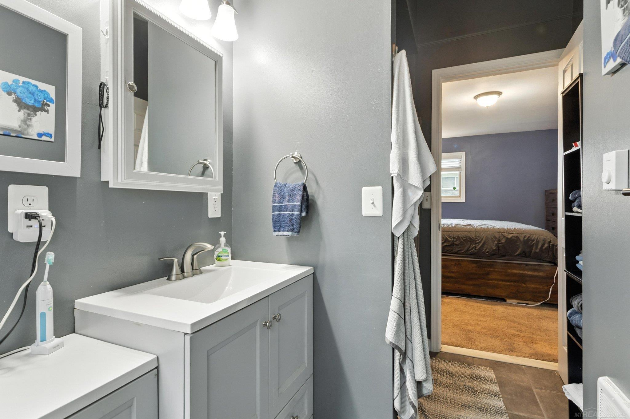 8526 Walnut Hill