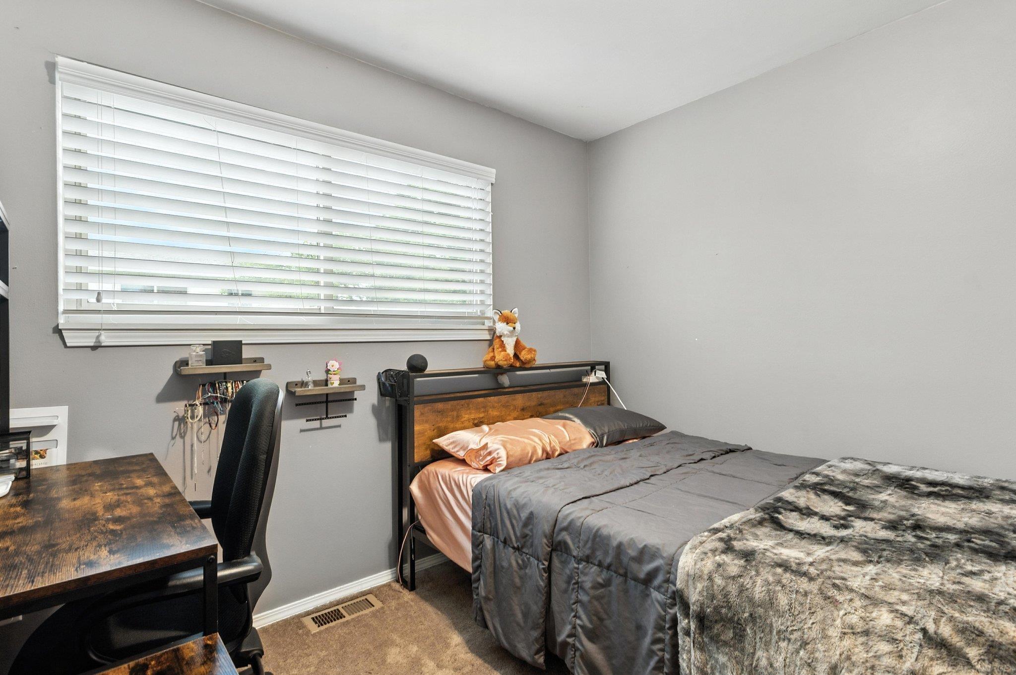 8526 Walnut Hill