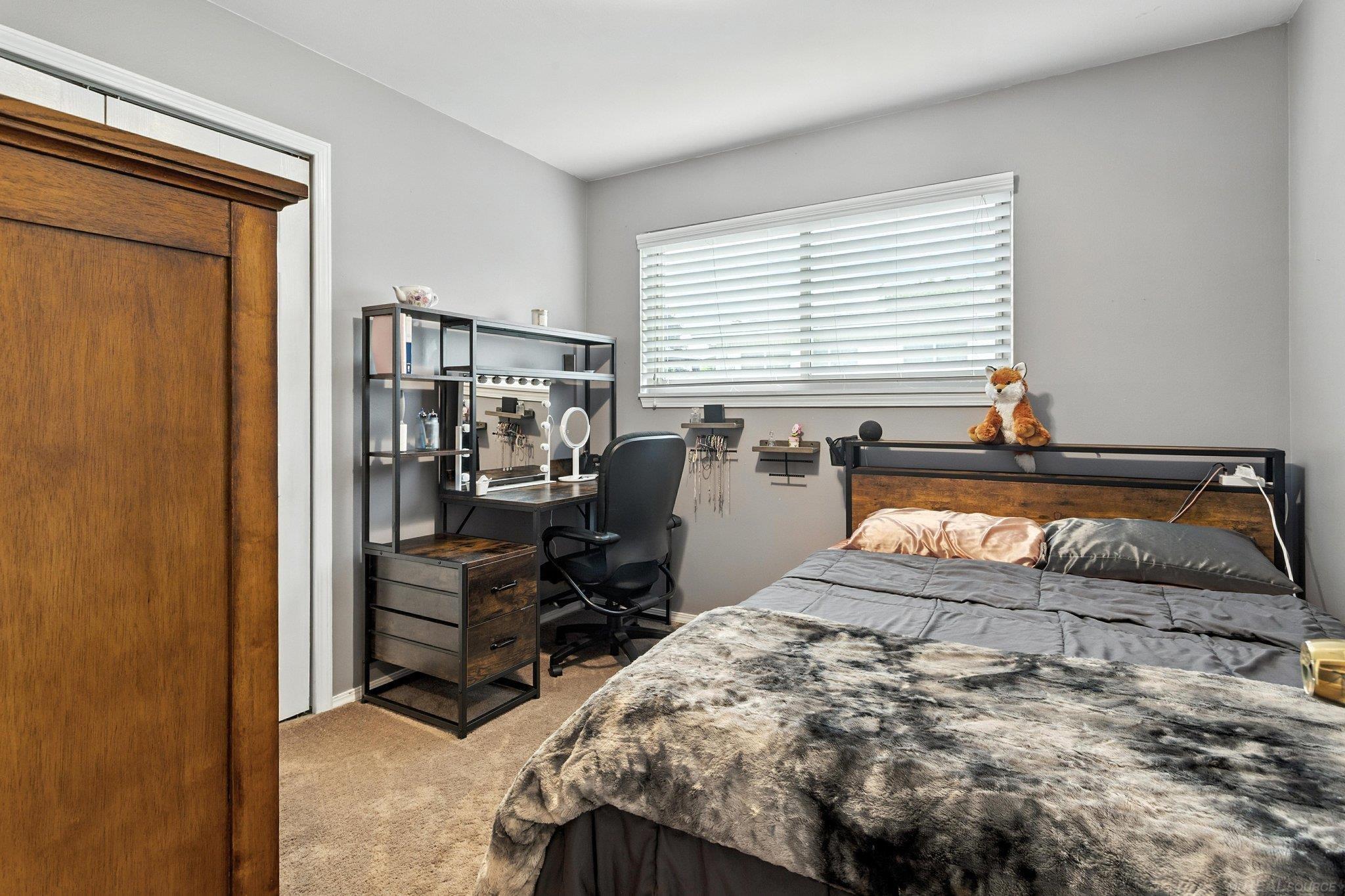 8526 Walnut Hill