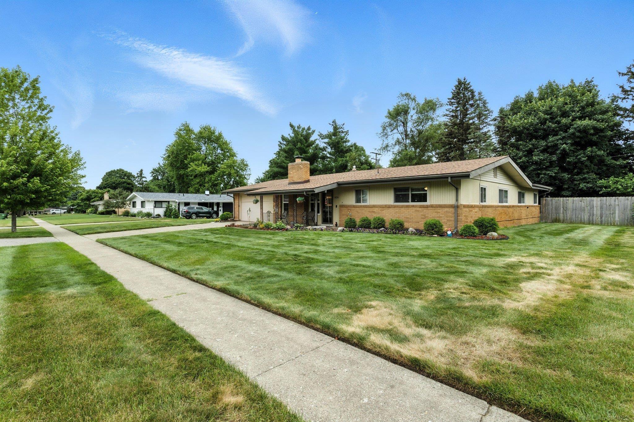 8526 Walnut Hill