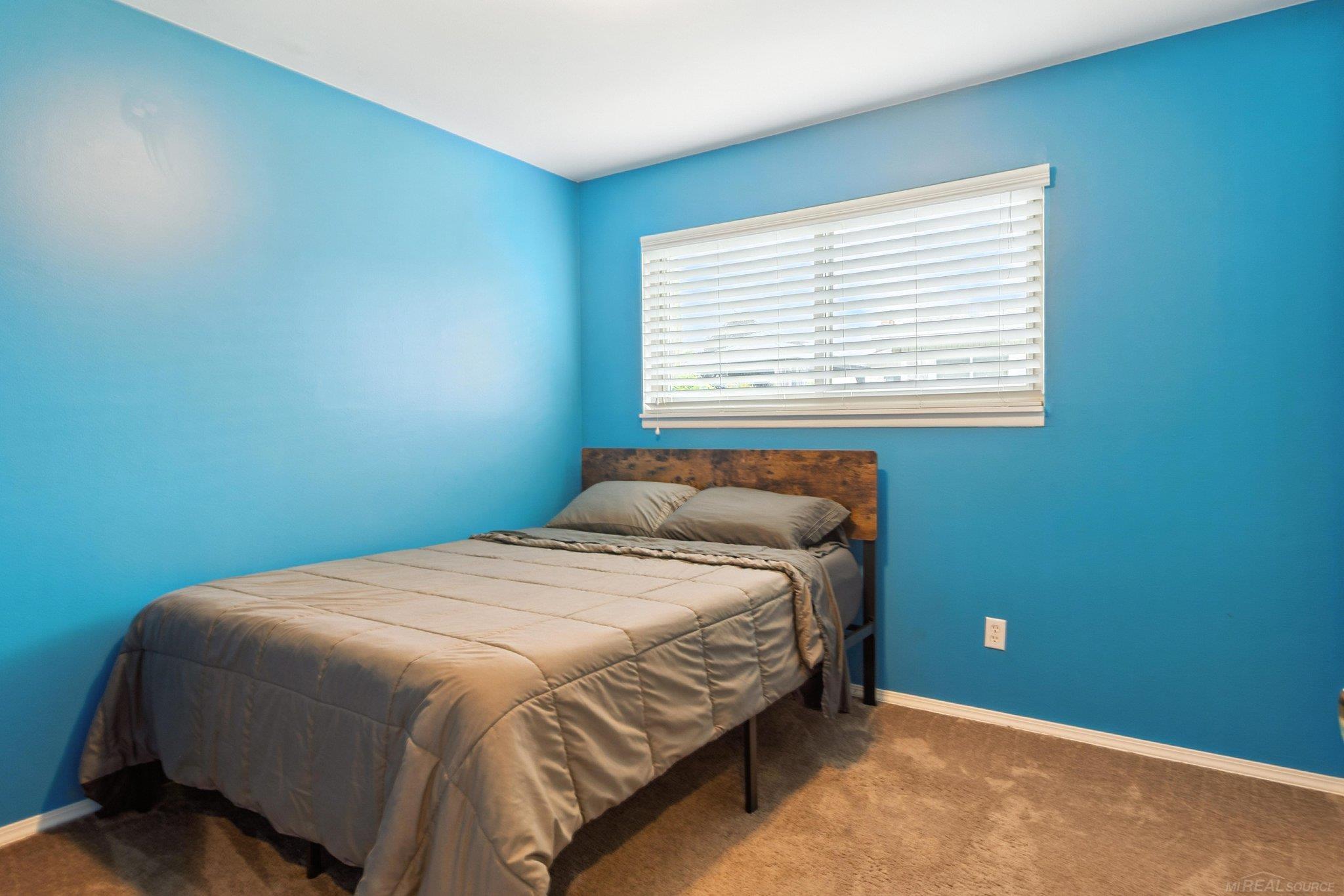 8526 Walnut Hill