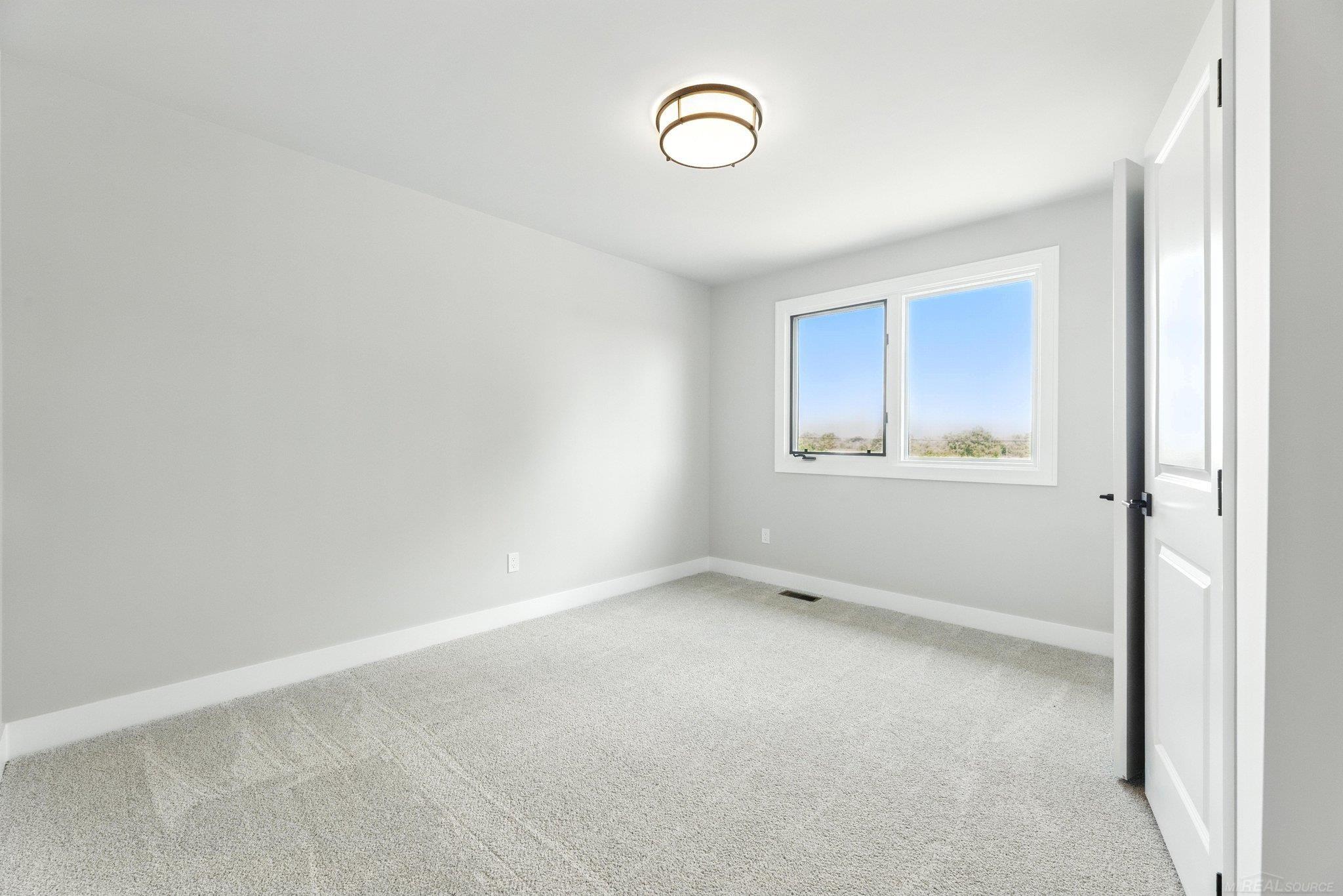 54824 Camden Court
