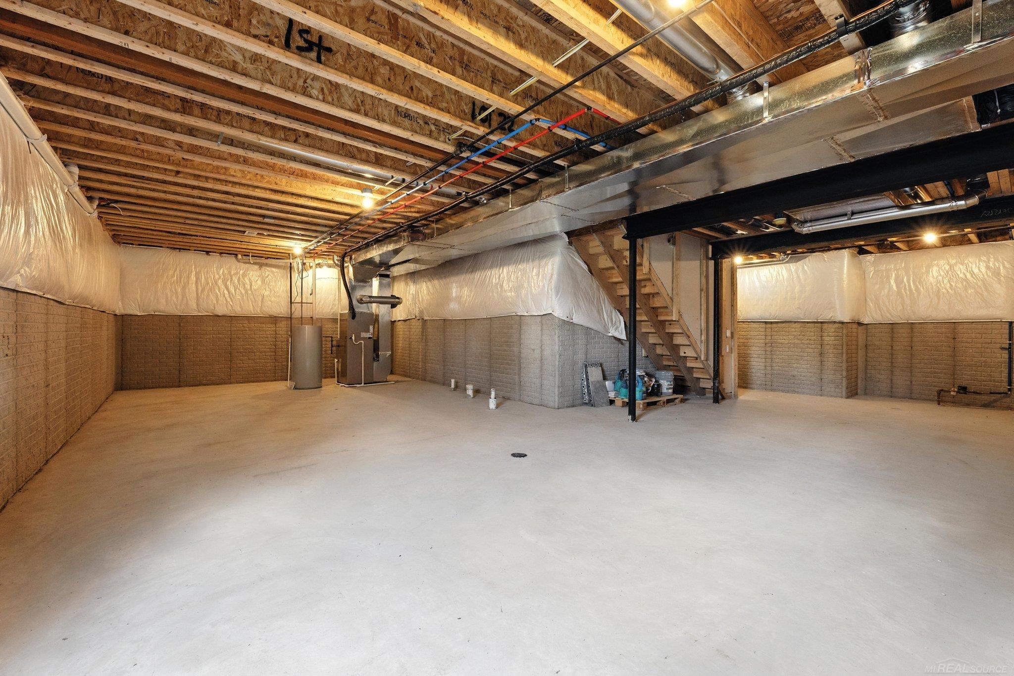 54824 Camden Court