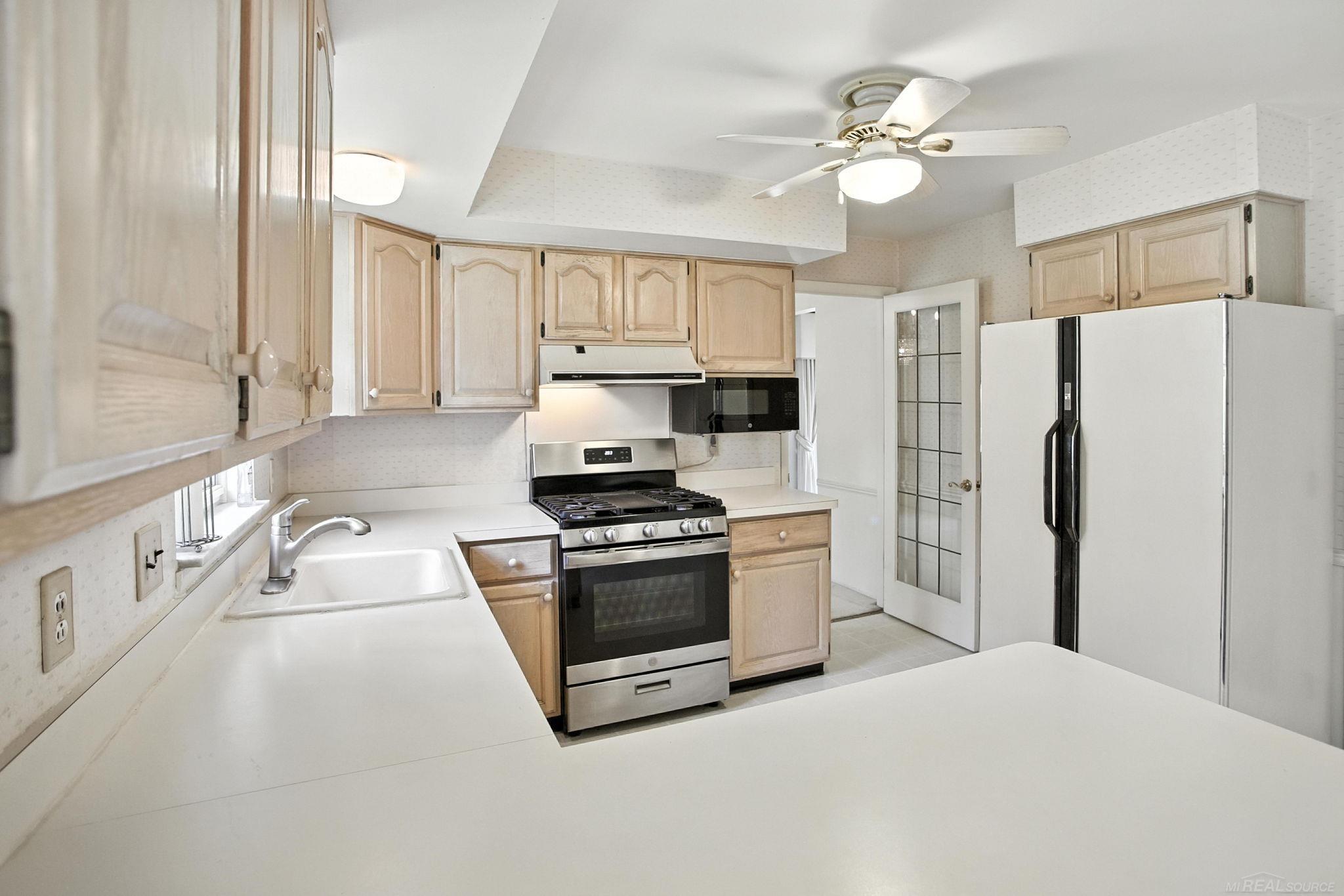 5564 Hobnail Circle