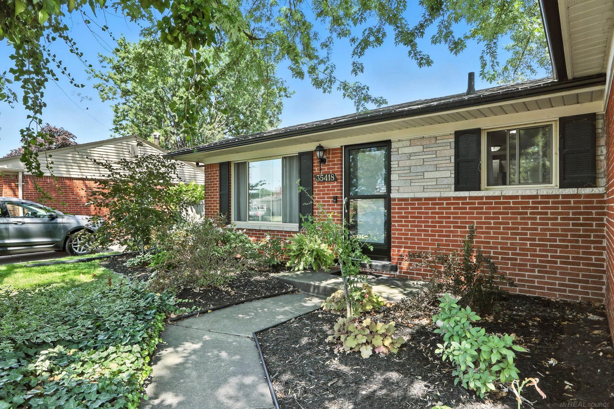 35418 Simco Drive