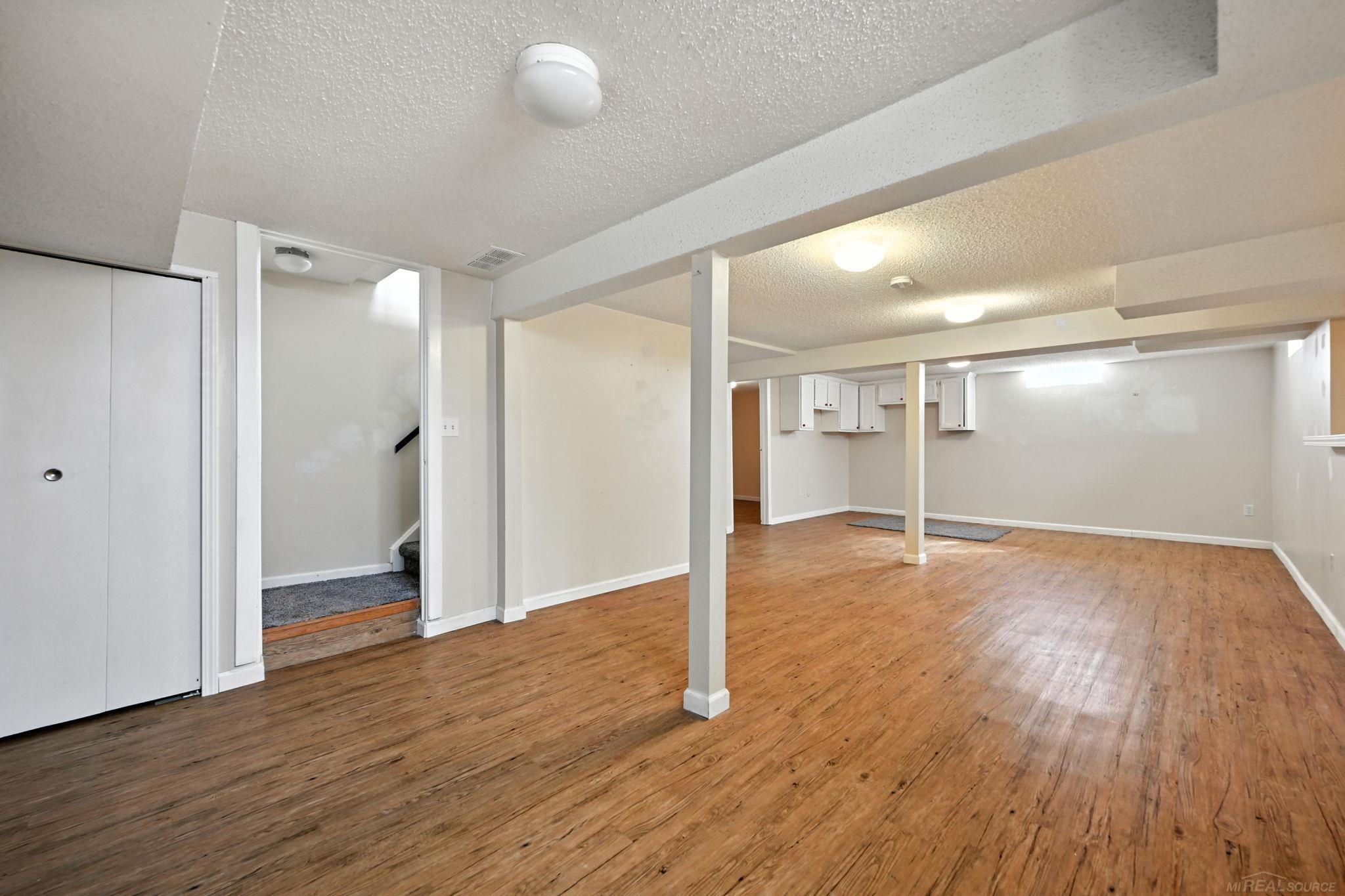 19523 Dartmouth Place