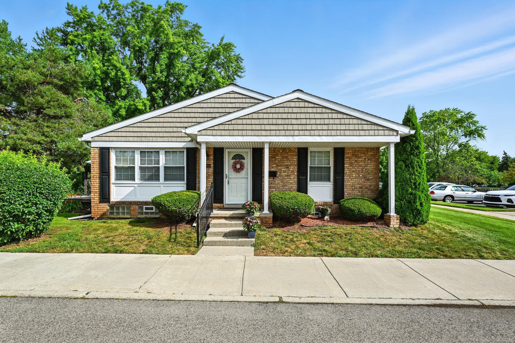 19523 Dartmouth Place