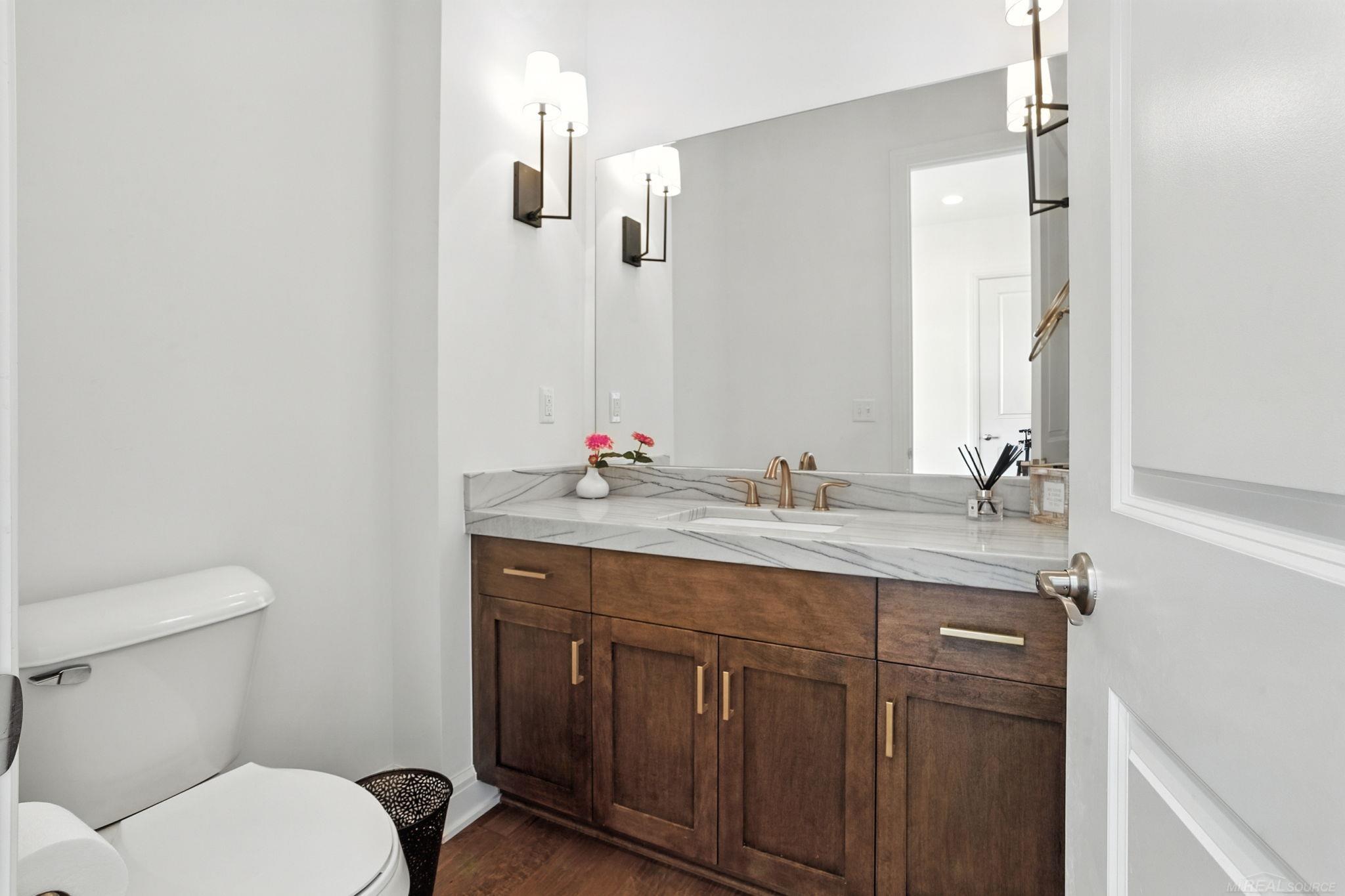 3299 Holland Park Court