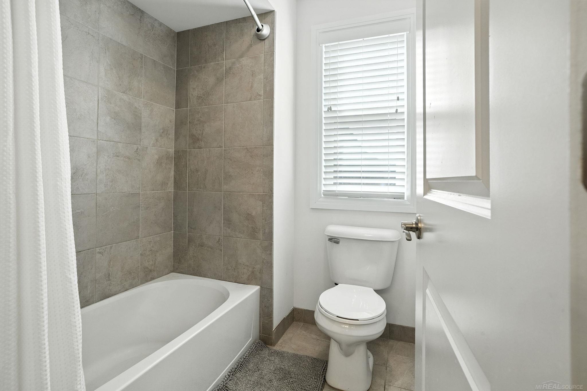 3299 Holland Park Court