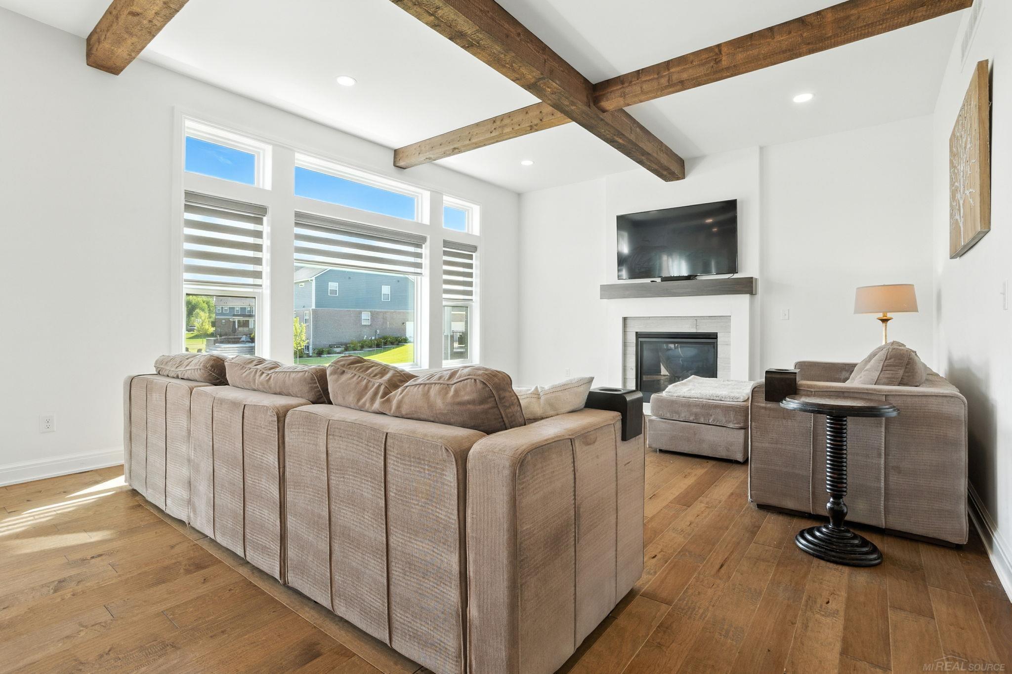 3299 Holland Park Court