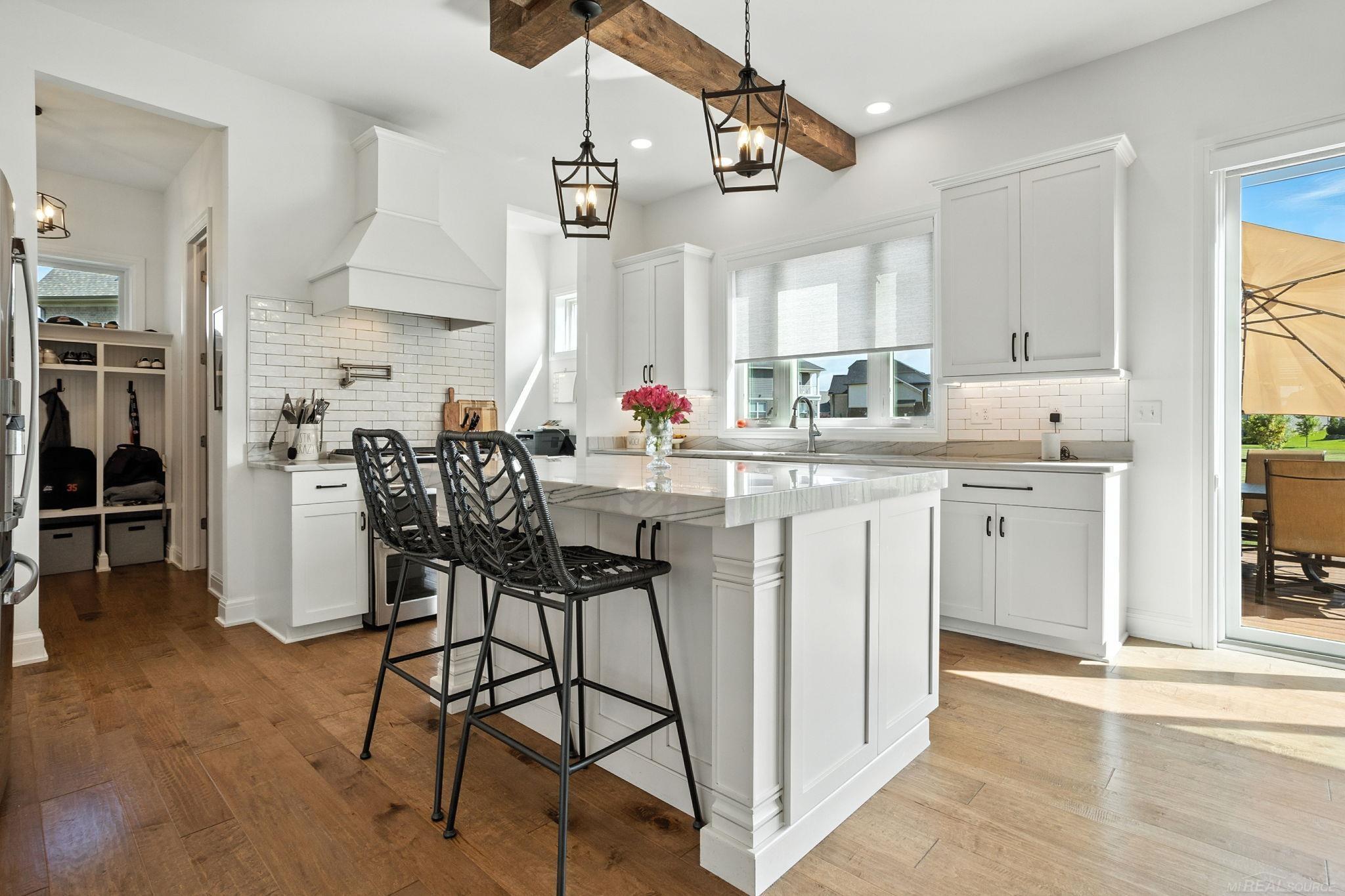 3299 Holland Park Court