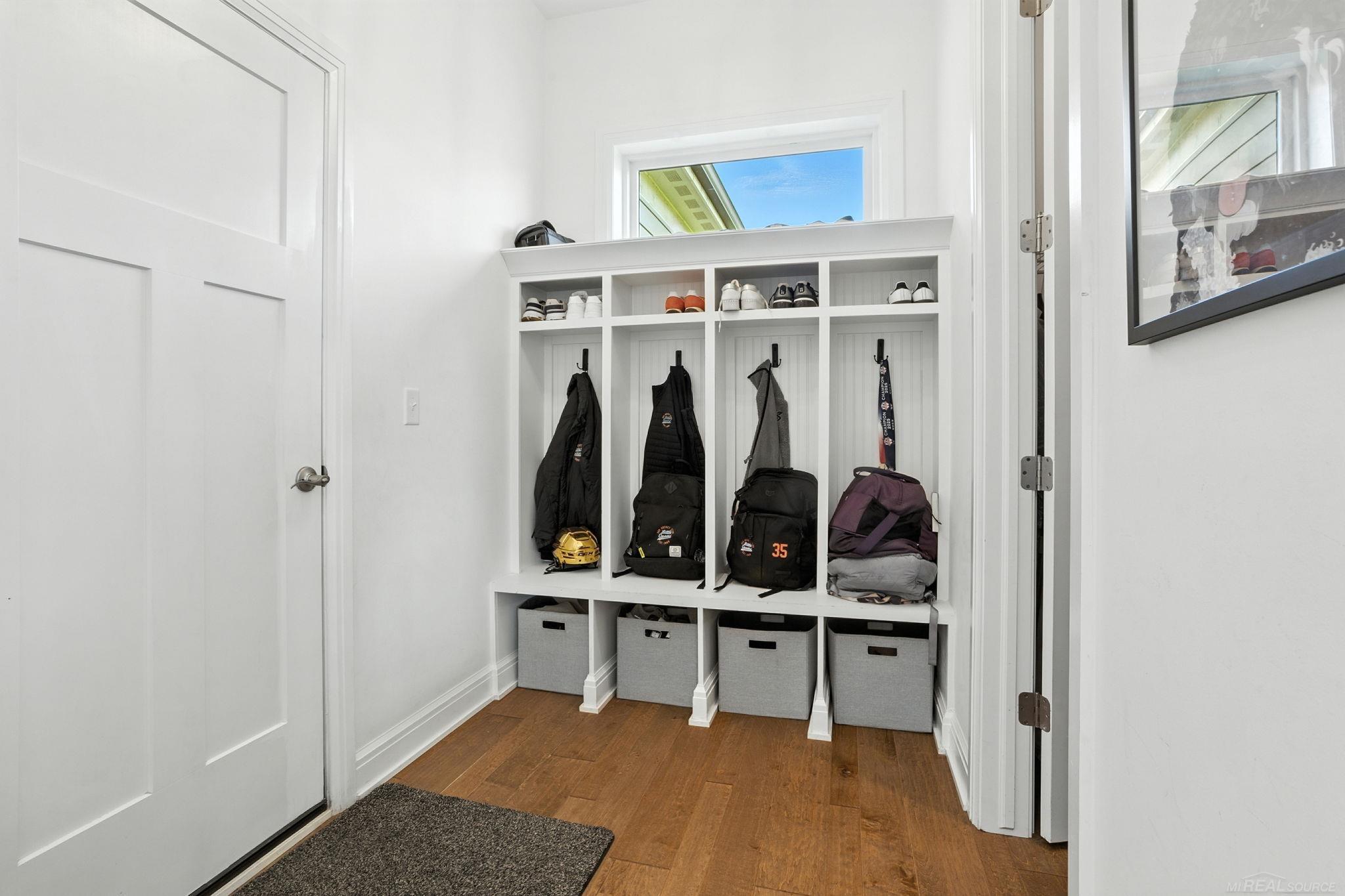 3299 Holland Park Court