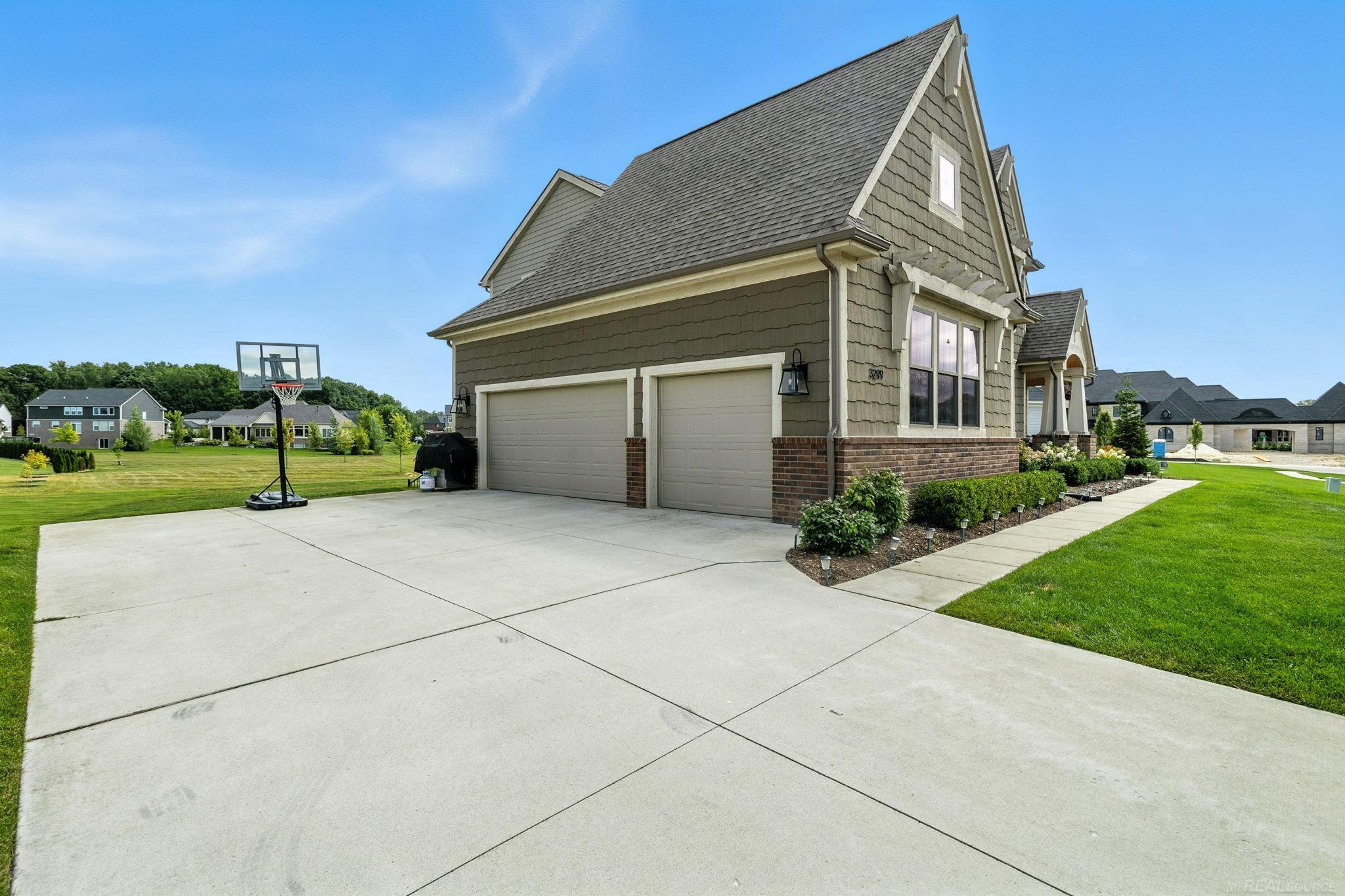 3299 Holland Park Court