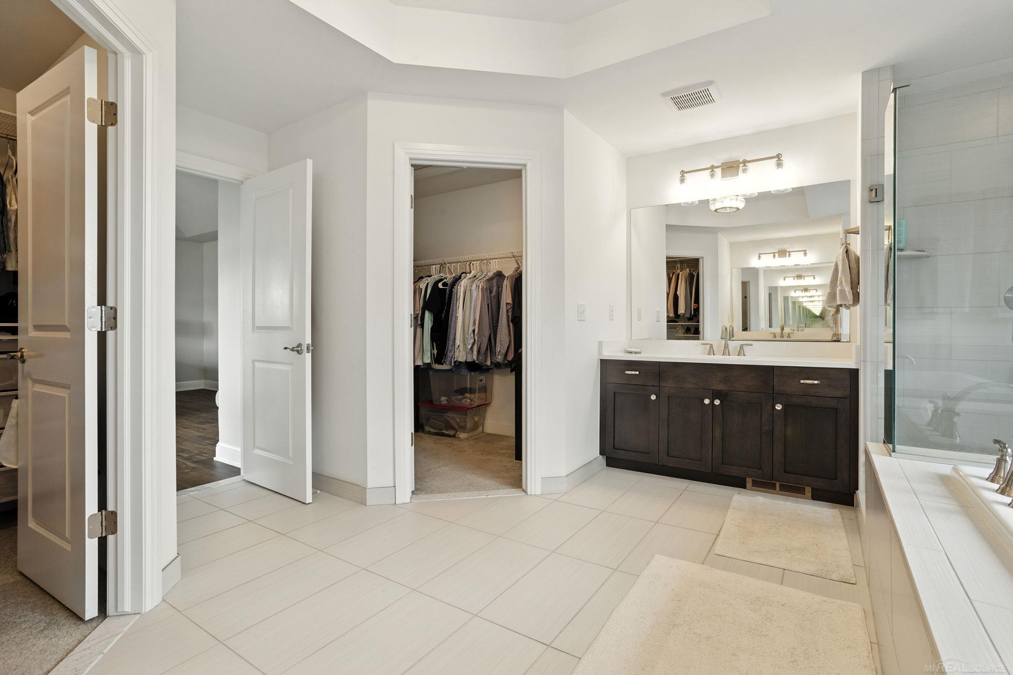 3299 Holland Park Court