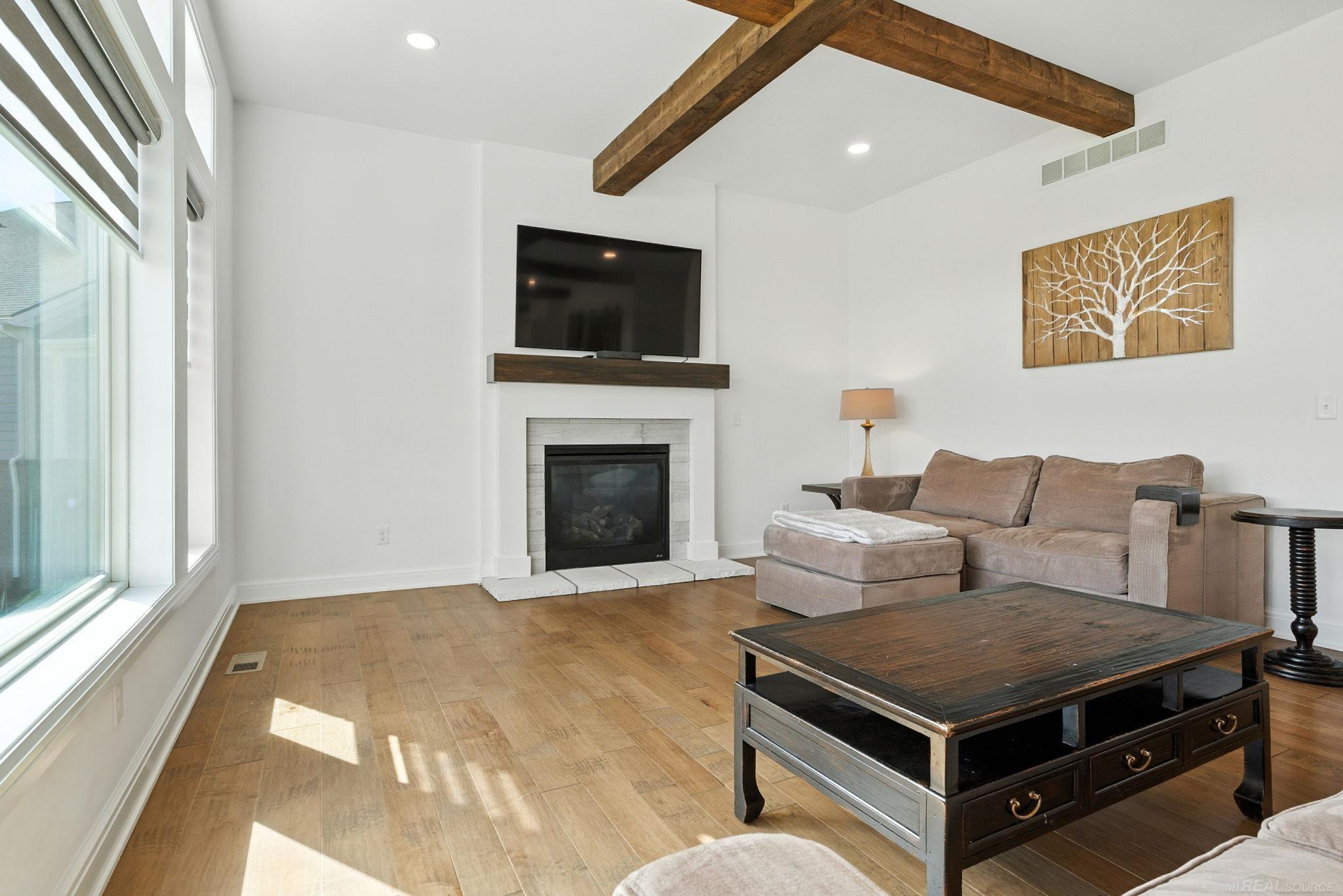 3299 Holland Park Court
