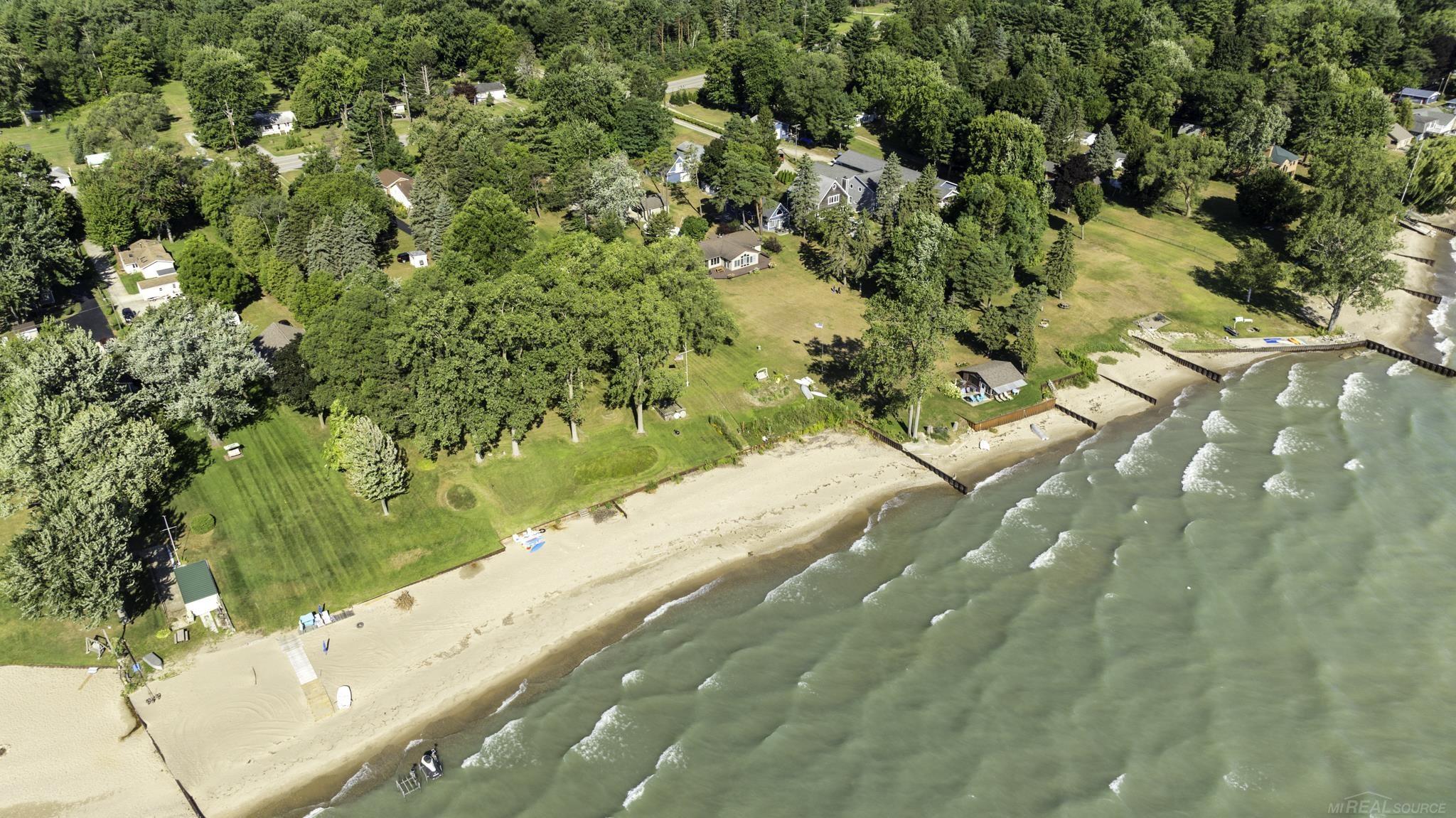 8195 Lakeshore Road