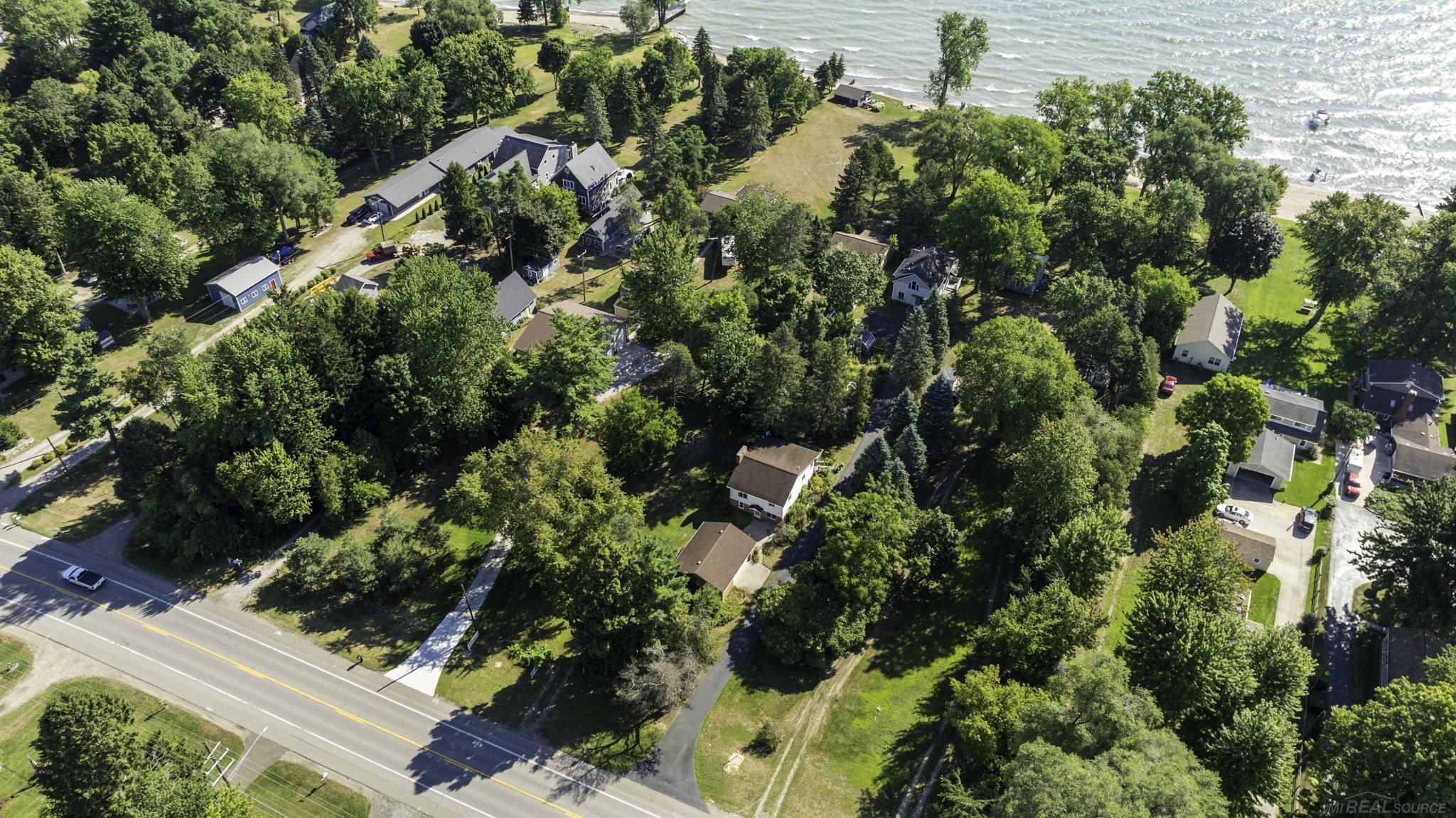 8195 Lakeshore Road
