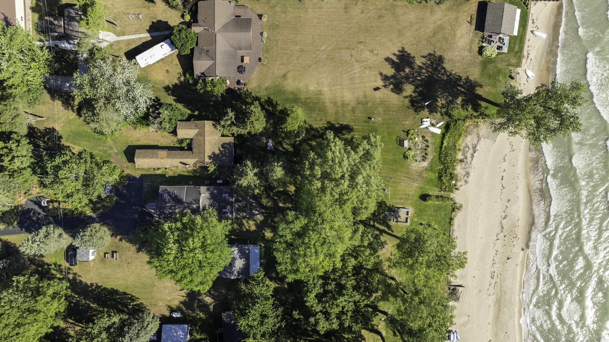 8195 Lakeshore Road