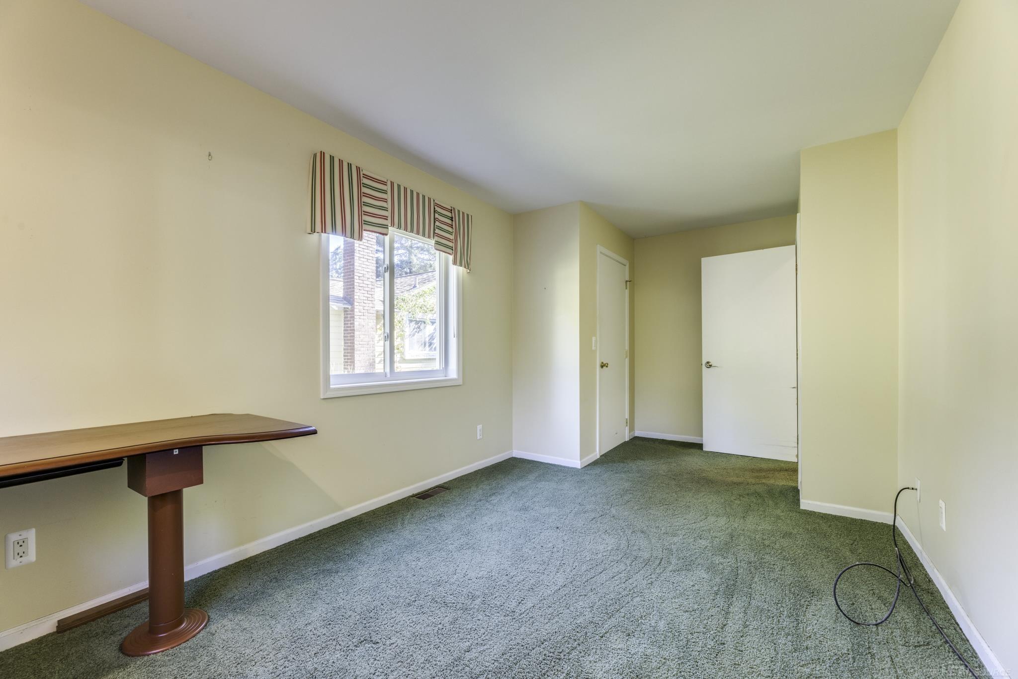 8195 Lakeshore Road