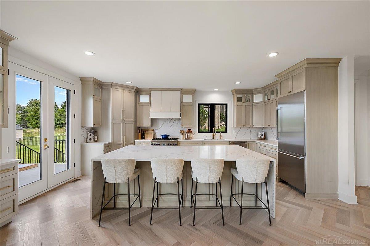 8167 Morningside Drive