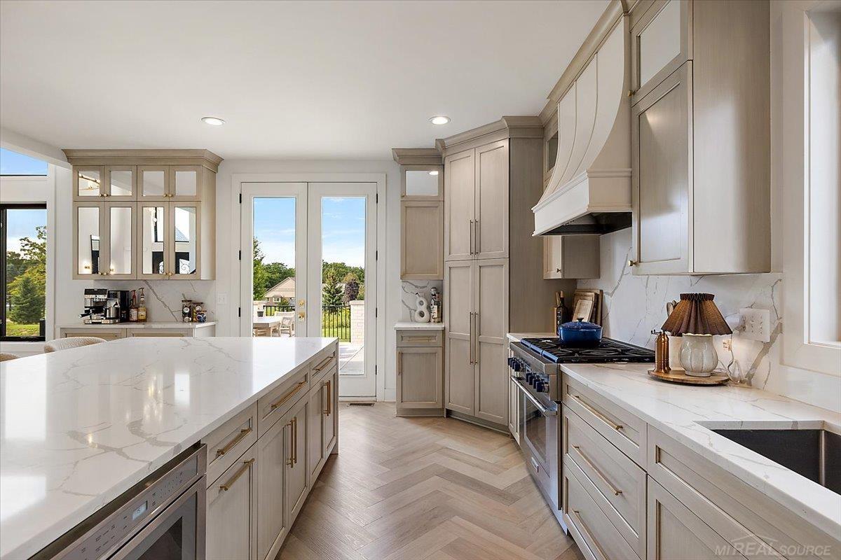 8167 Morningside Drive
