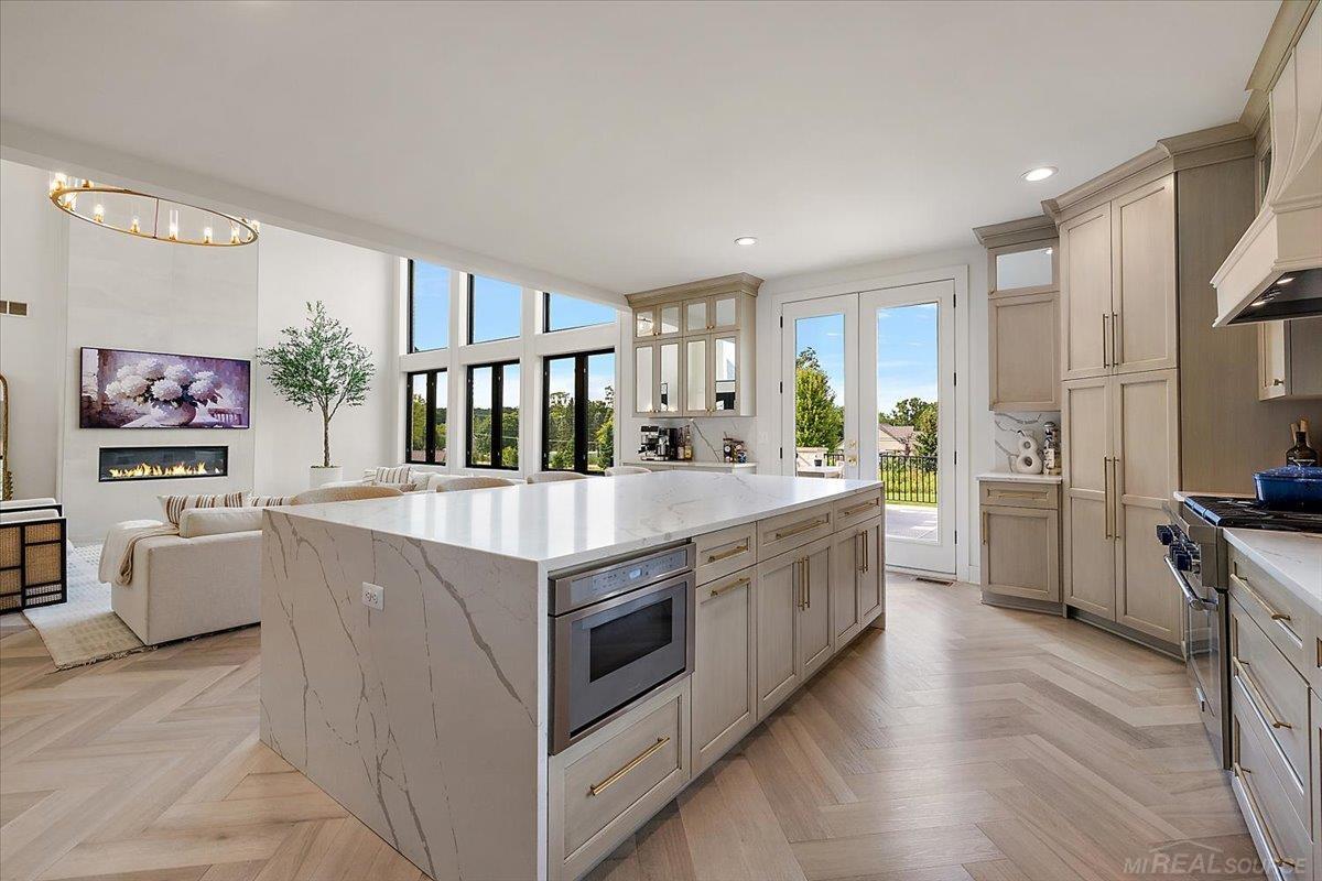 8167 Morningside Drive