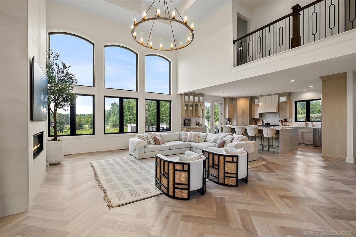 8167 Morningside Drive