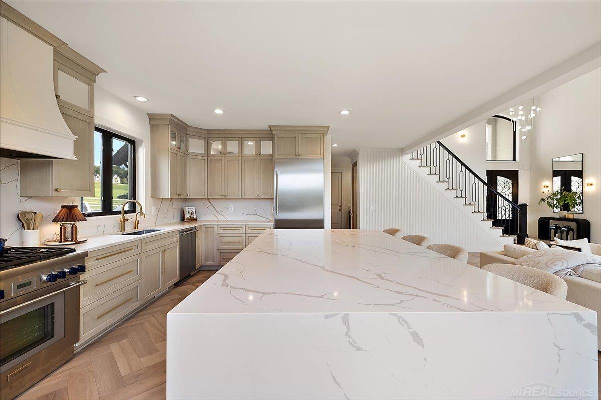 8167 Morningside Drive