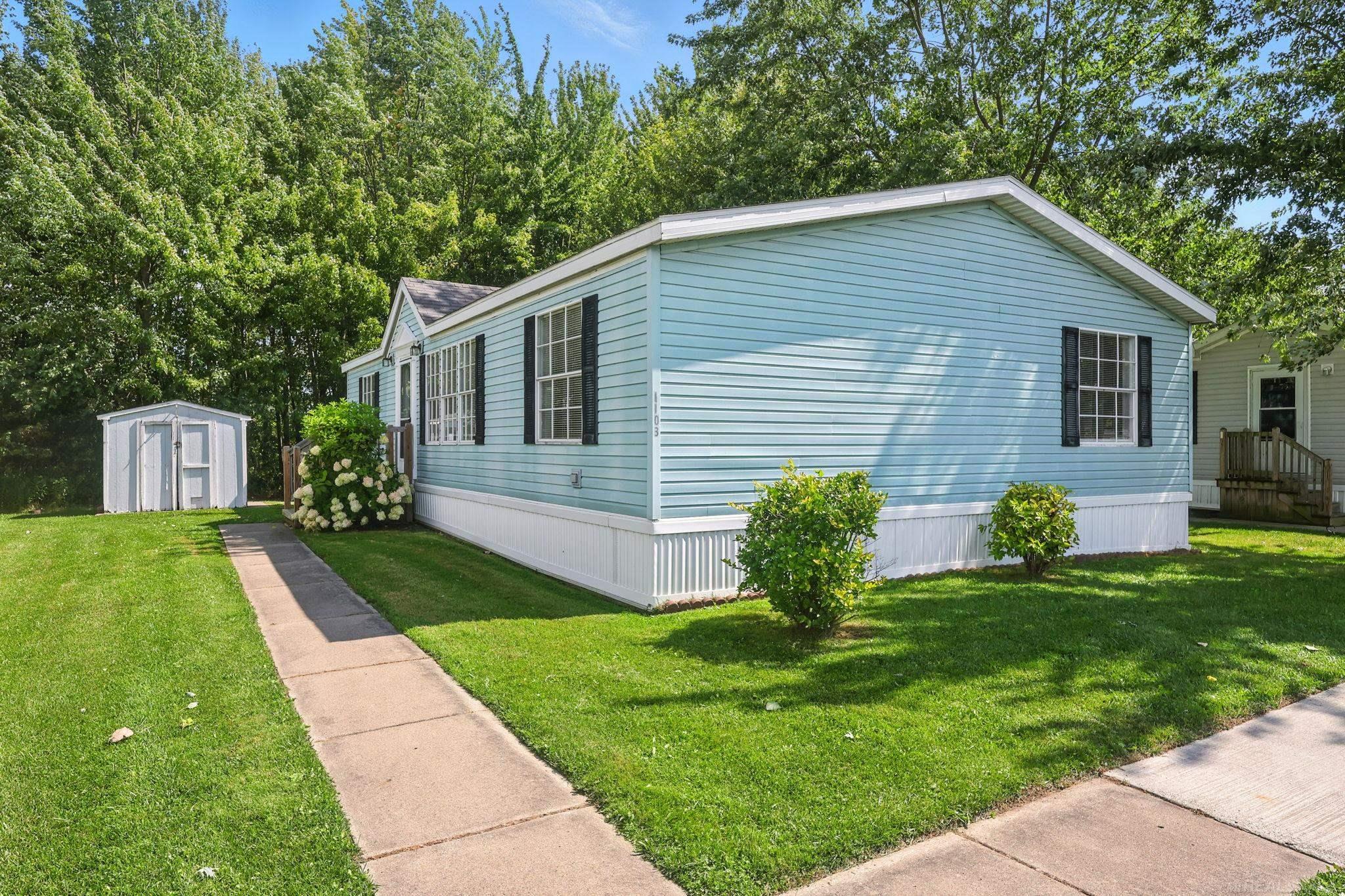 1103 Forest Street