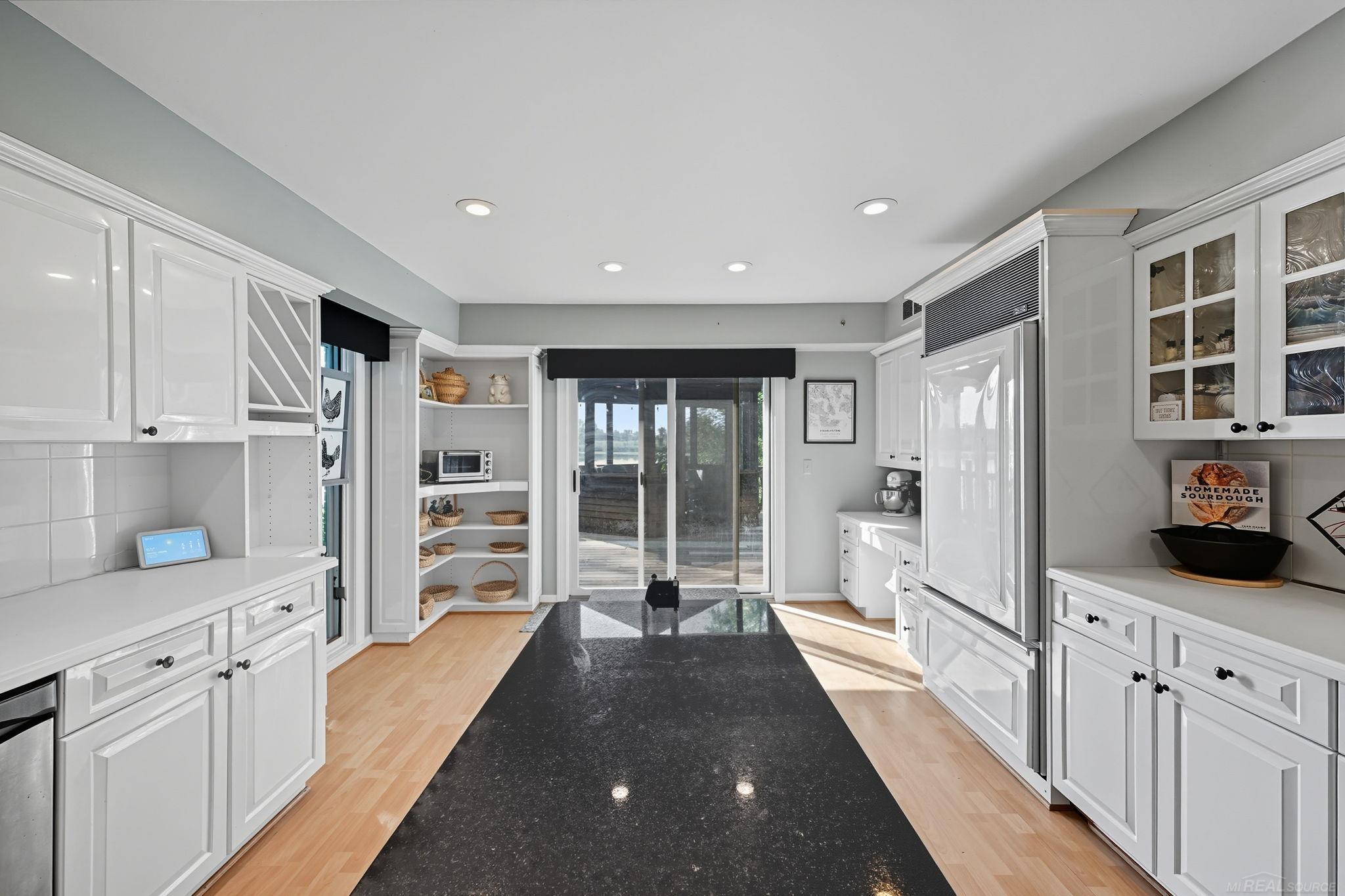 325 Lakes Edge Drive