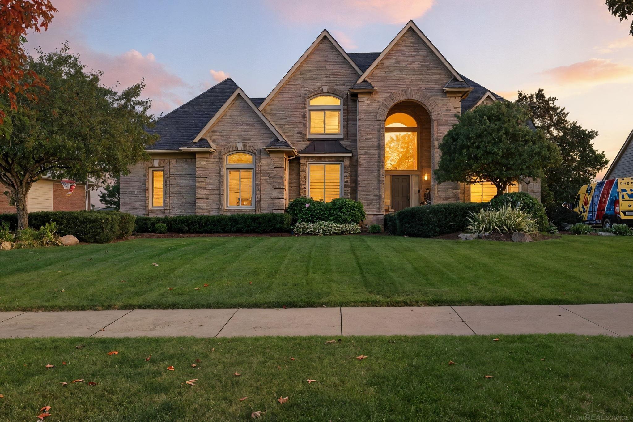 587 Eastlake Trail