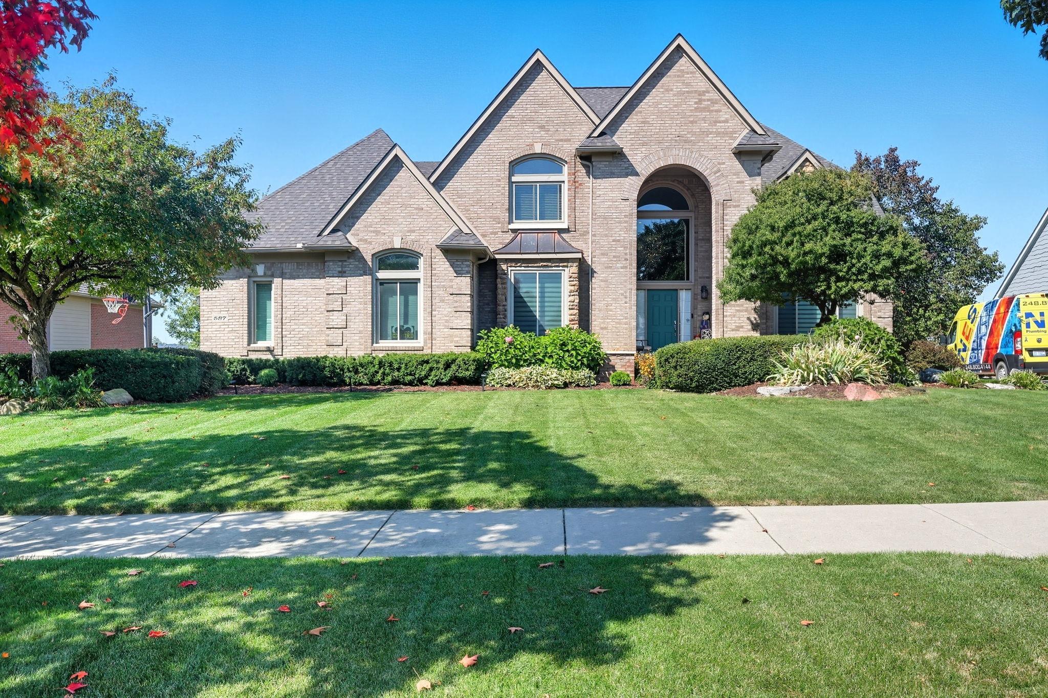 587 Eastlake Trail
