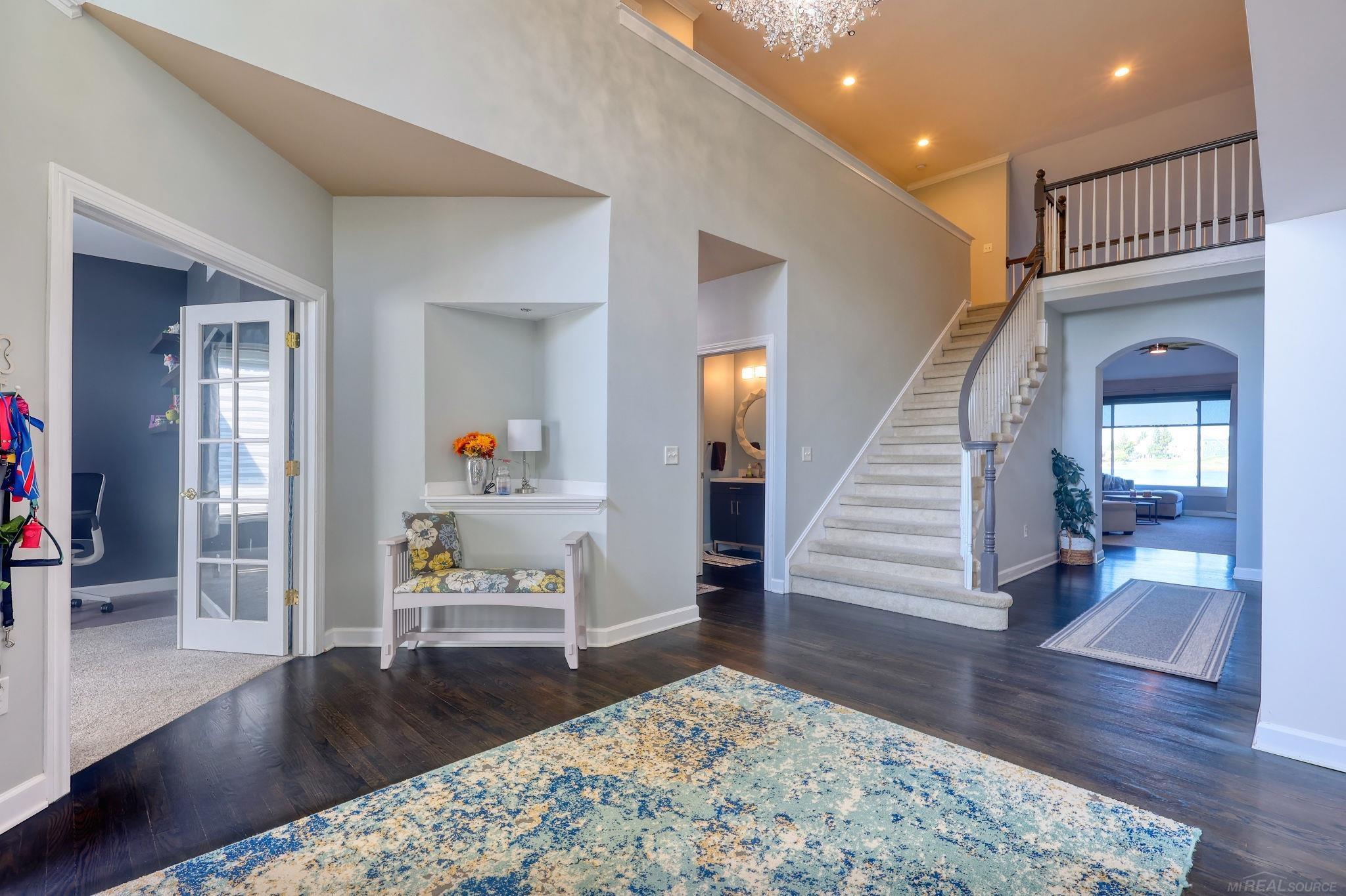 587 Eastlake Trail