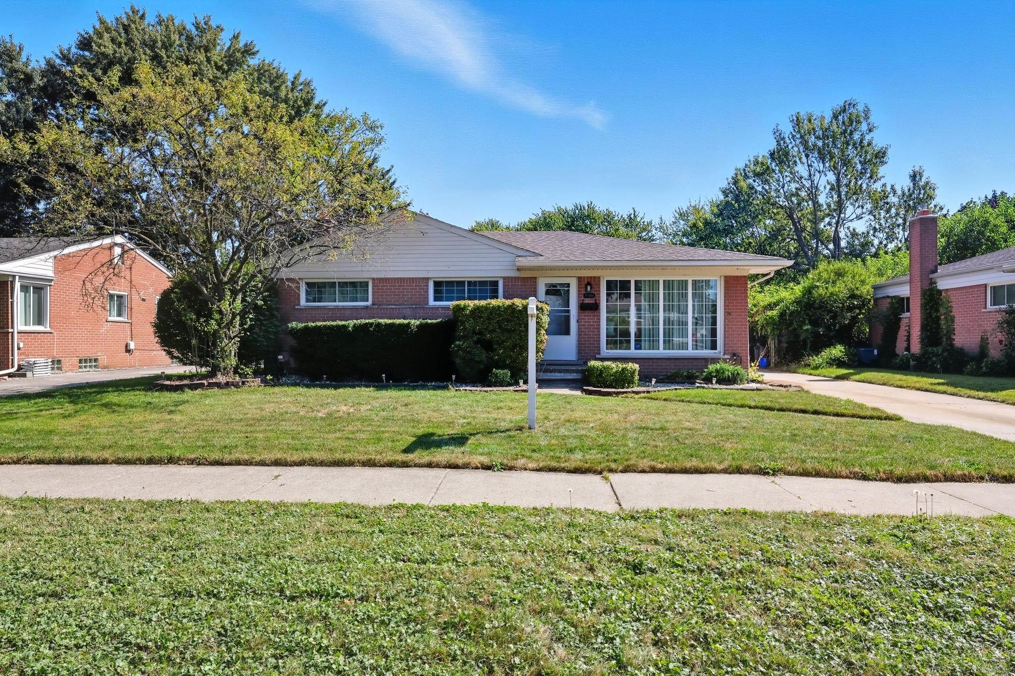 35906 Rewa St Street