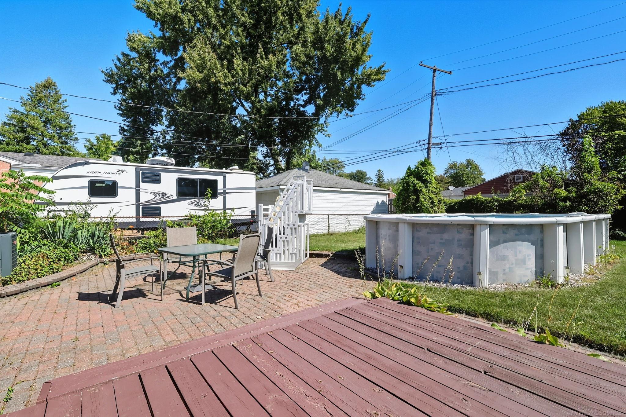 35906 Rewa St Street